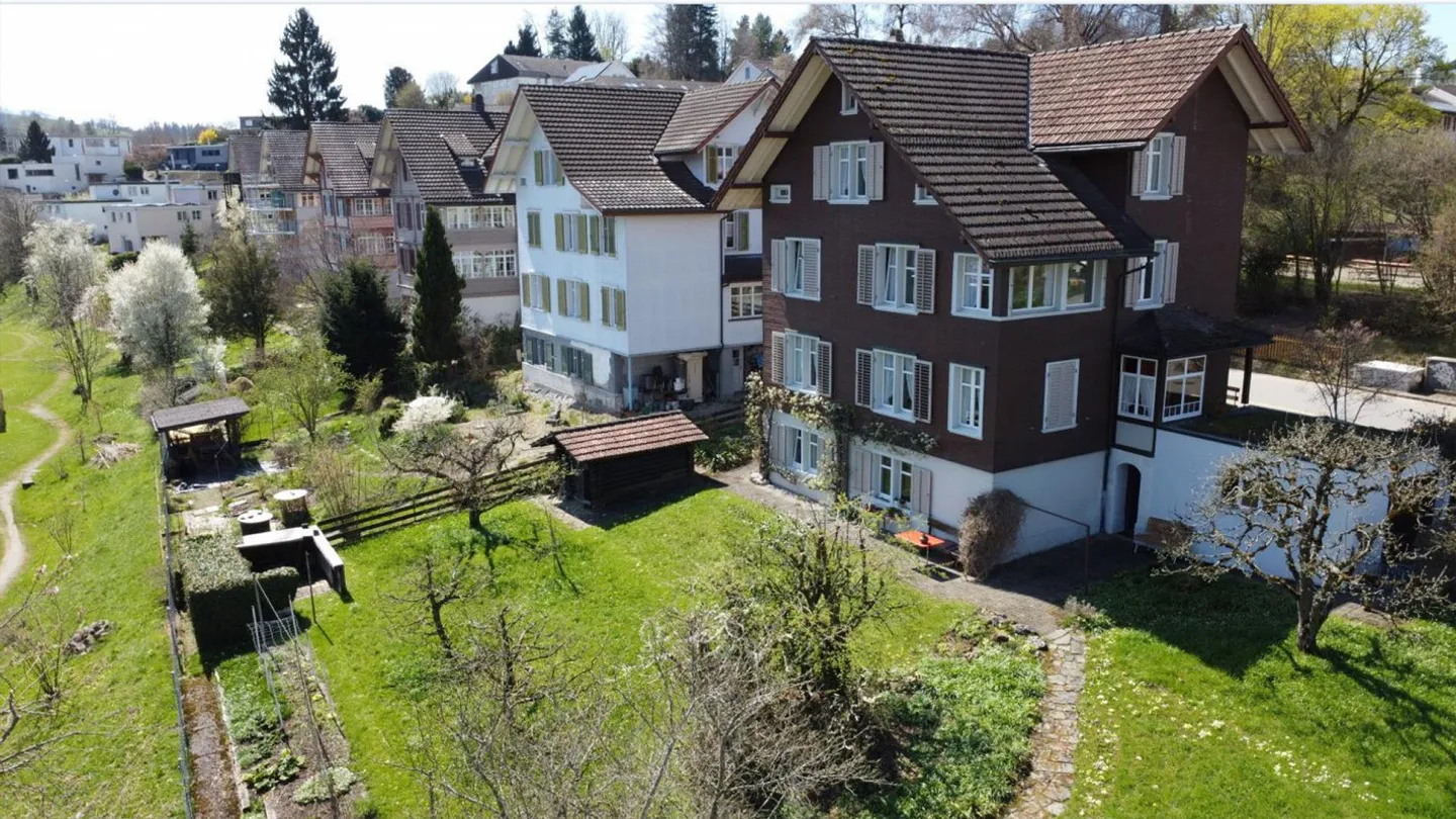 Charmantes EFH mit Garten - Foto 1 von 18