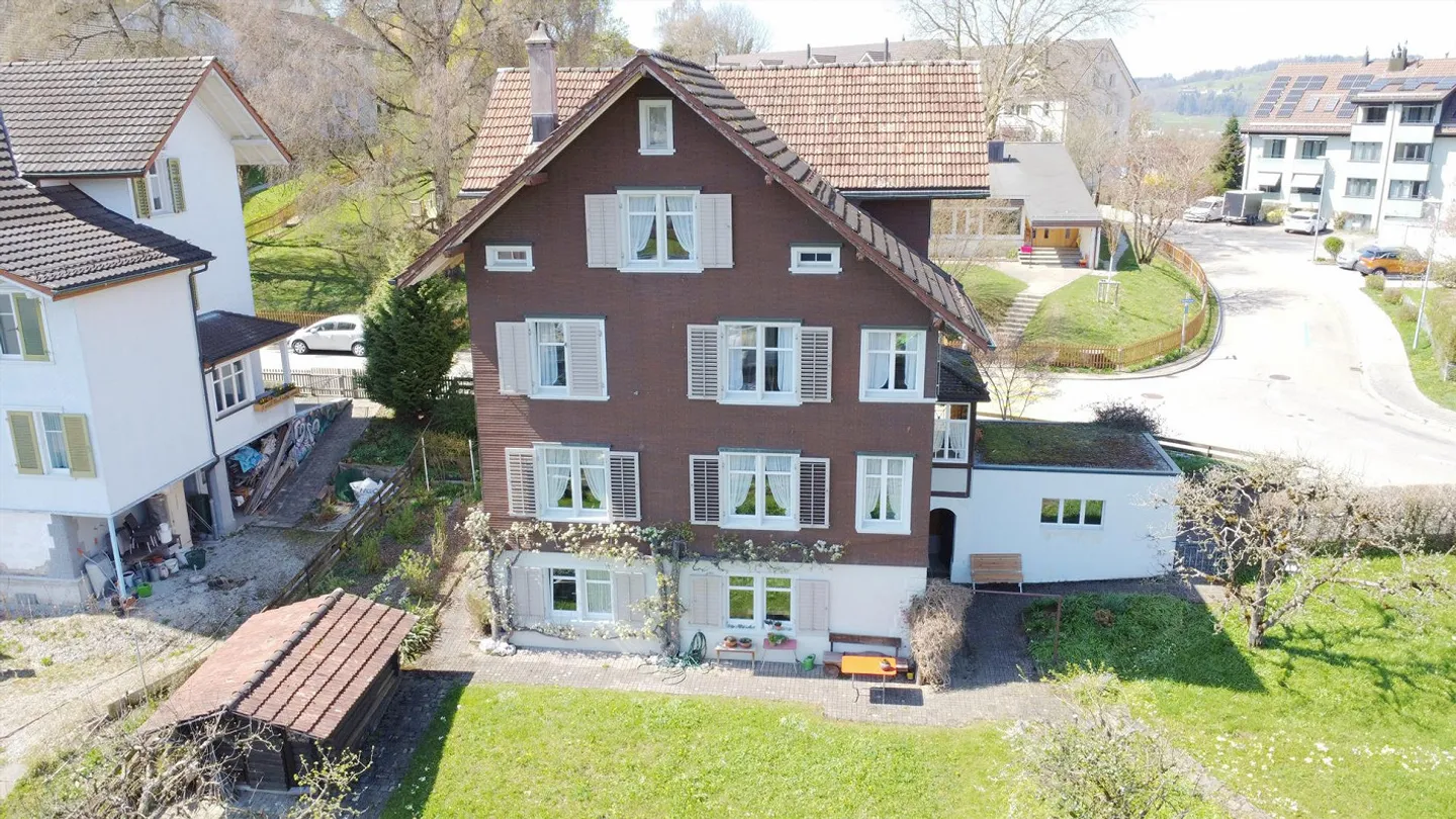 Charmantes EFH mit Garten - Foto 2 von 18