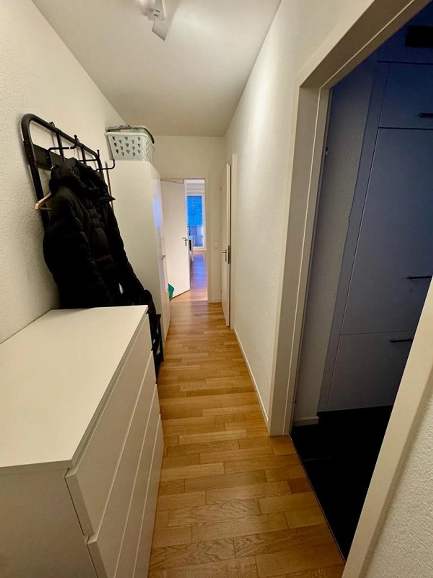 Modernes Studio mit Seeblick - Foto 7 von 9