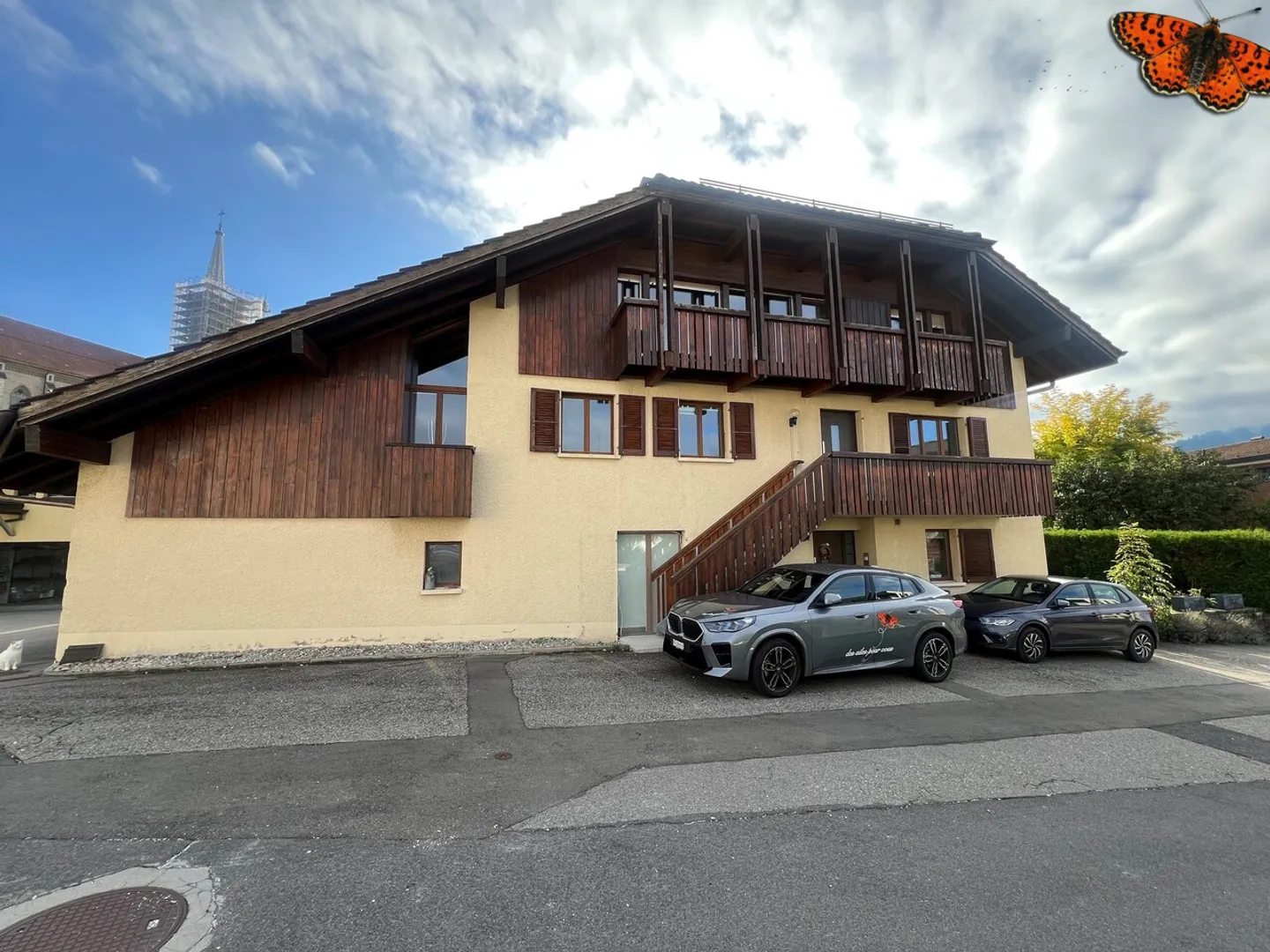 PROPRIETÀ UNICA - 5 STANZE A CHÂTEL-ST-DENIS! - Foto 2 di 27