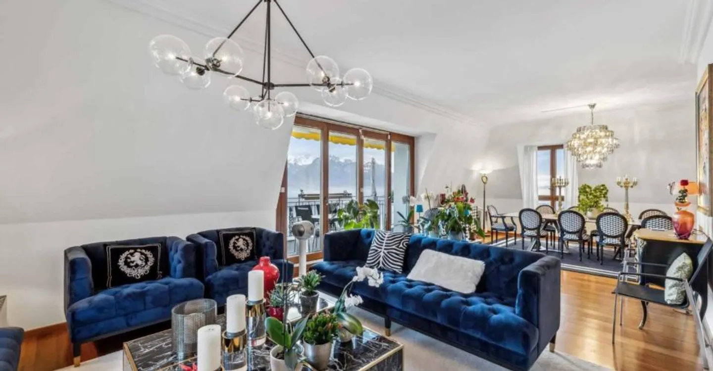 Triplex with panoramic view in the heart of Montreux - Photo 1 of 1