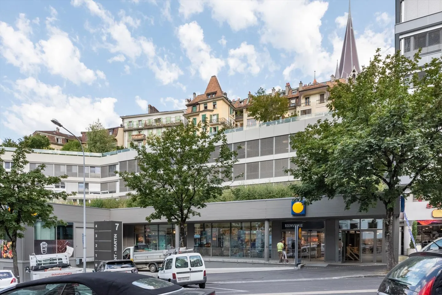 Accesso agli spazi di coworking professionali di Regus Bessieres - Foto 2 di 6