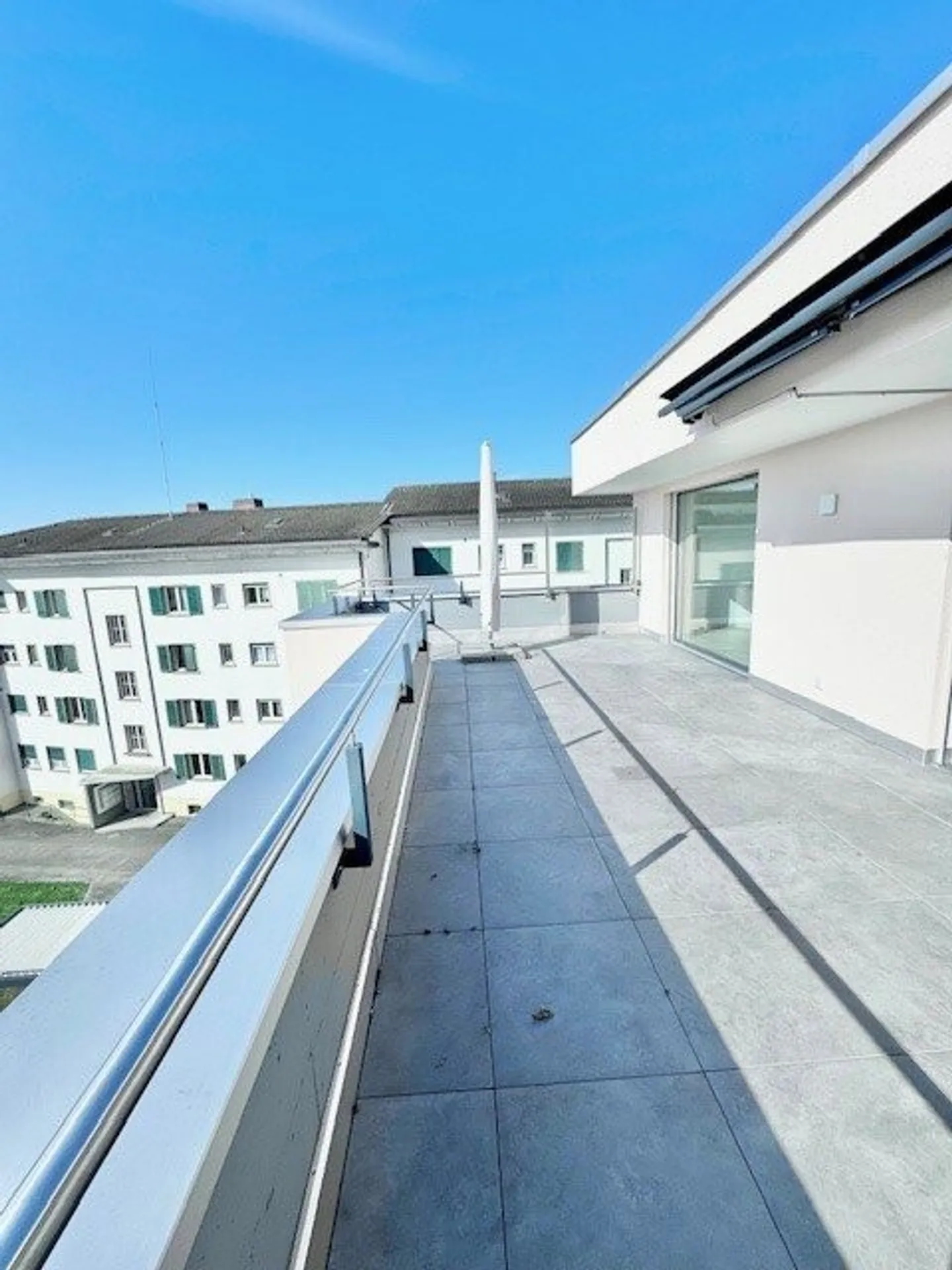 Appartement moderne dans un emplacement calme - Photo 8 sur 8