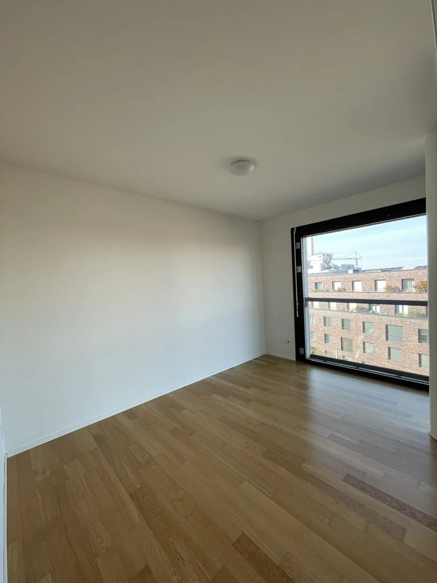 Light-flooded location above the rooftops - 3.5 rooms on the 6th floor - Photo 6 of 10