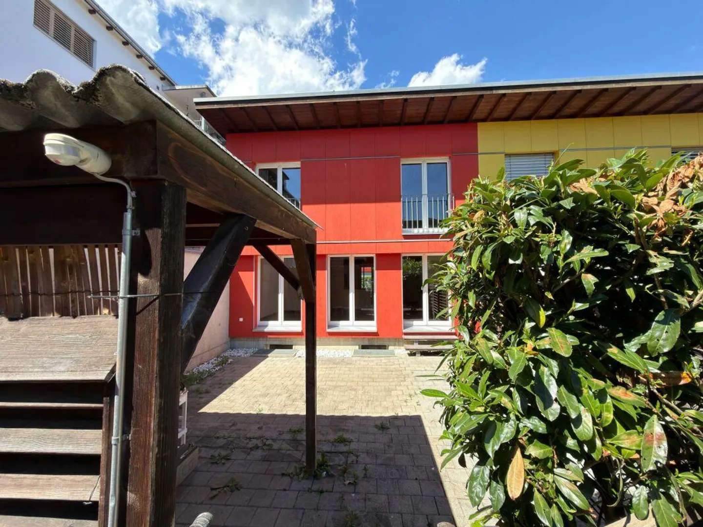 Maison de coin 4.5 pièces tendance et confortable - Photo 2 sur 18