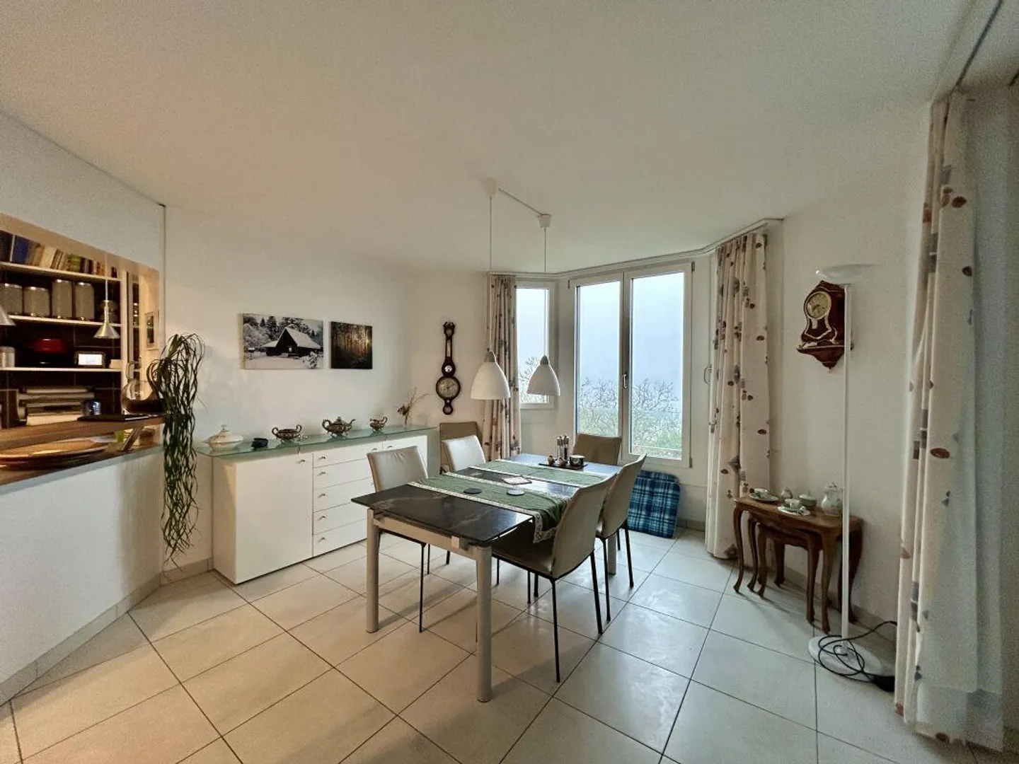 Appartamento spazioso con vista - Foto 2 di 9