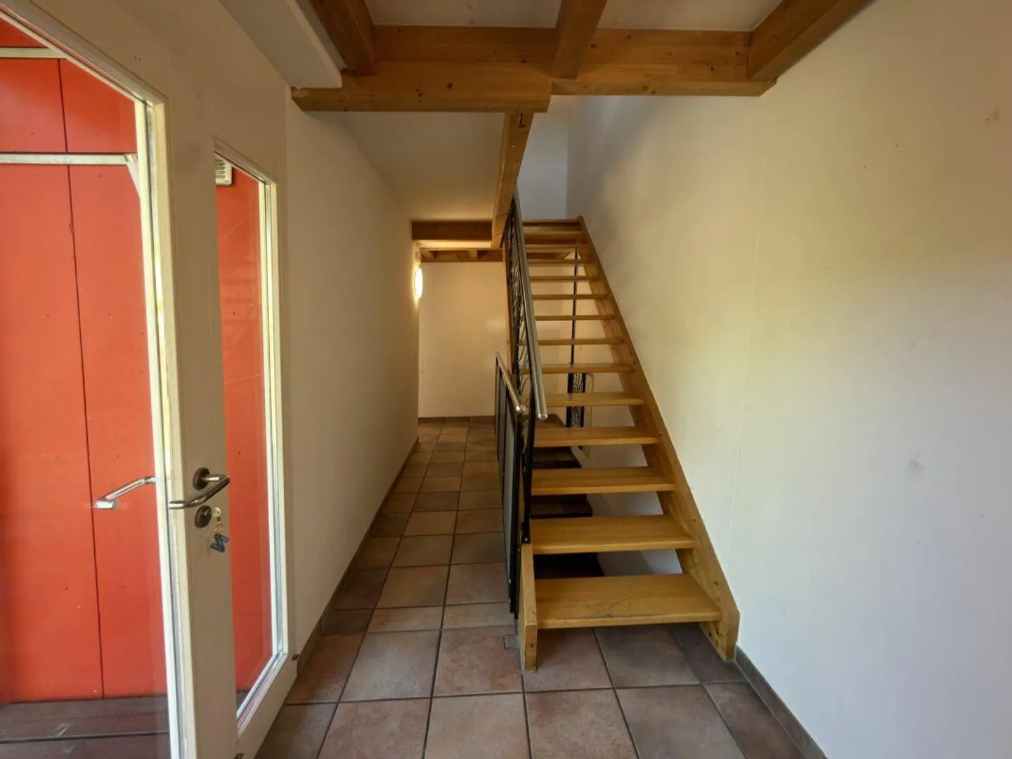 Maison de coin 4.5 pièces tendance et confortable - Photo 4 sur 18
