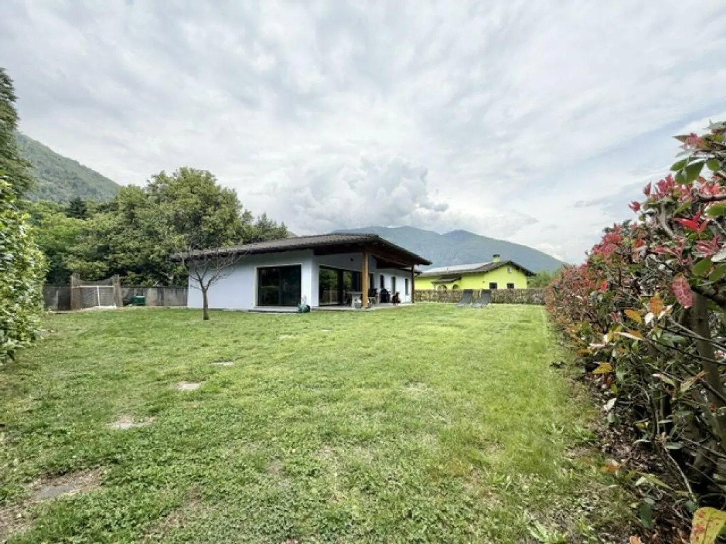 À VENDRE À GOLINO - MAISON INDIVIDUELLE MODERNE AVEC JARDIN PRIVÉ - Photo 5 sur 23