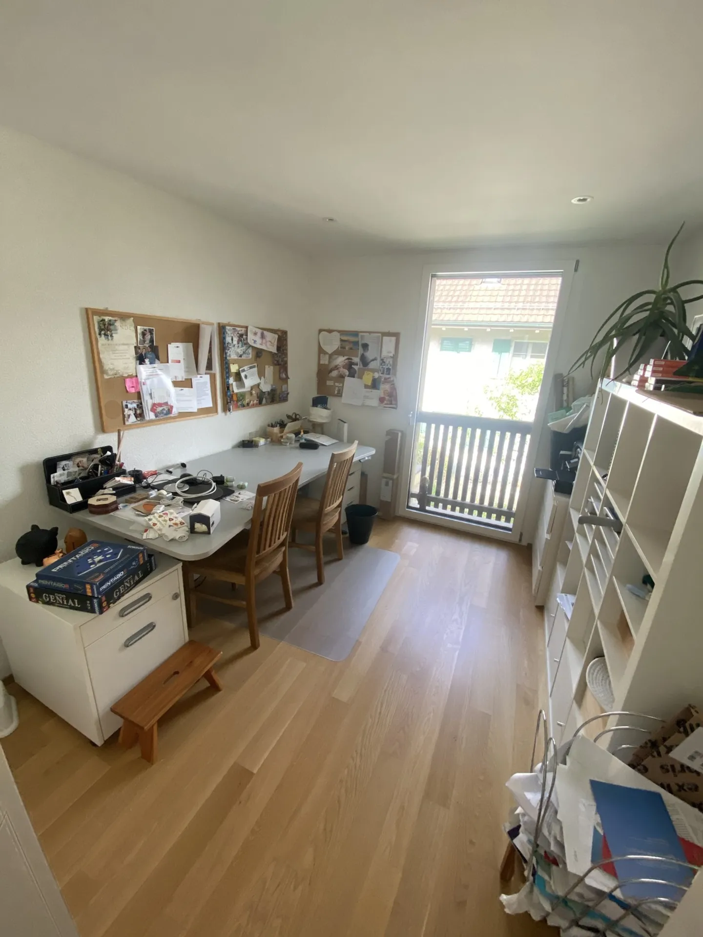 Maison familiale moderne avec jardin - Photo 4 sur 10