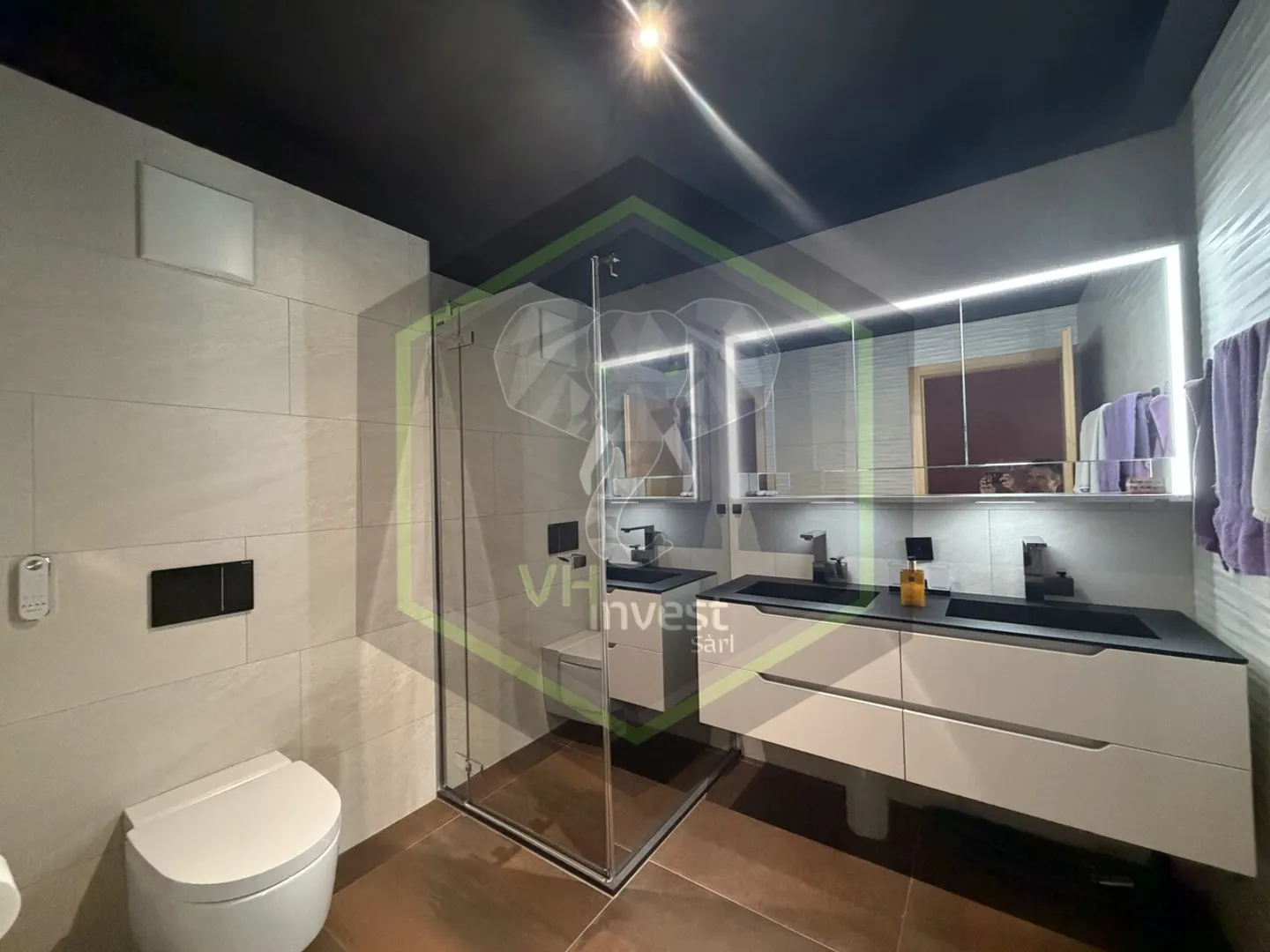 Villa contemporanea con piscina - Foto 6 di 9