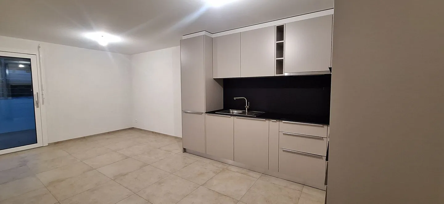 Zu vermieten: neue 3,5-Zimmer-Wohnung - Foto 2 von 8