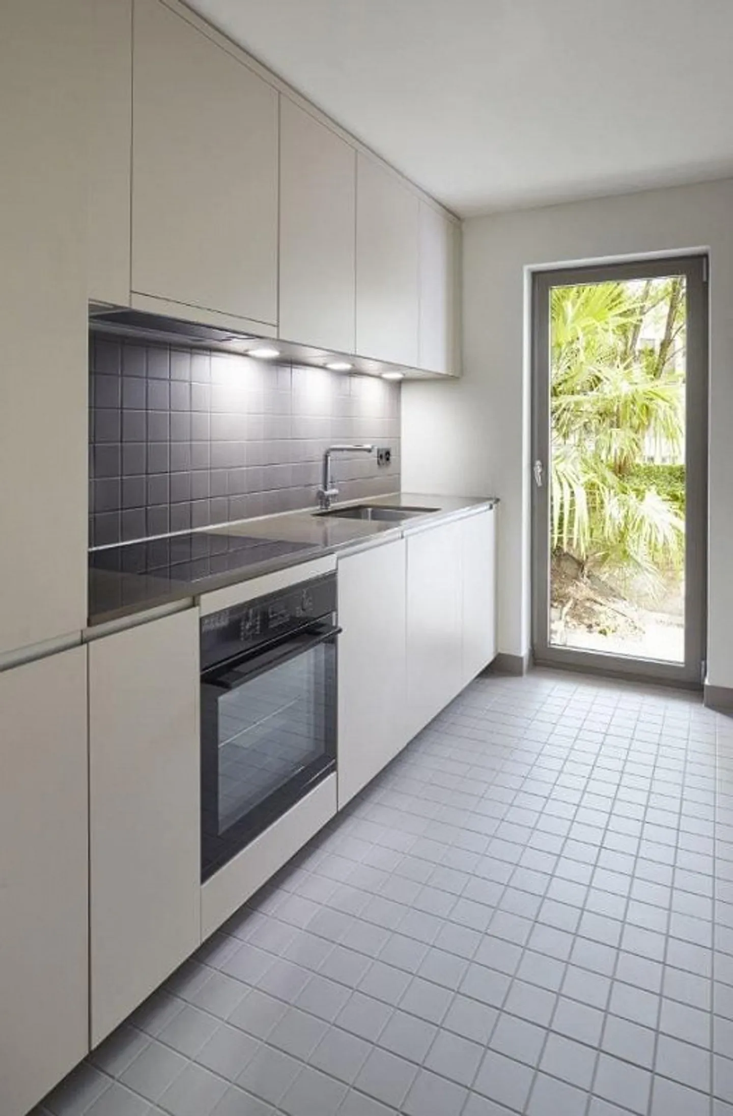 Cozy Apartment by the Limmat - Photo 3 of 7