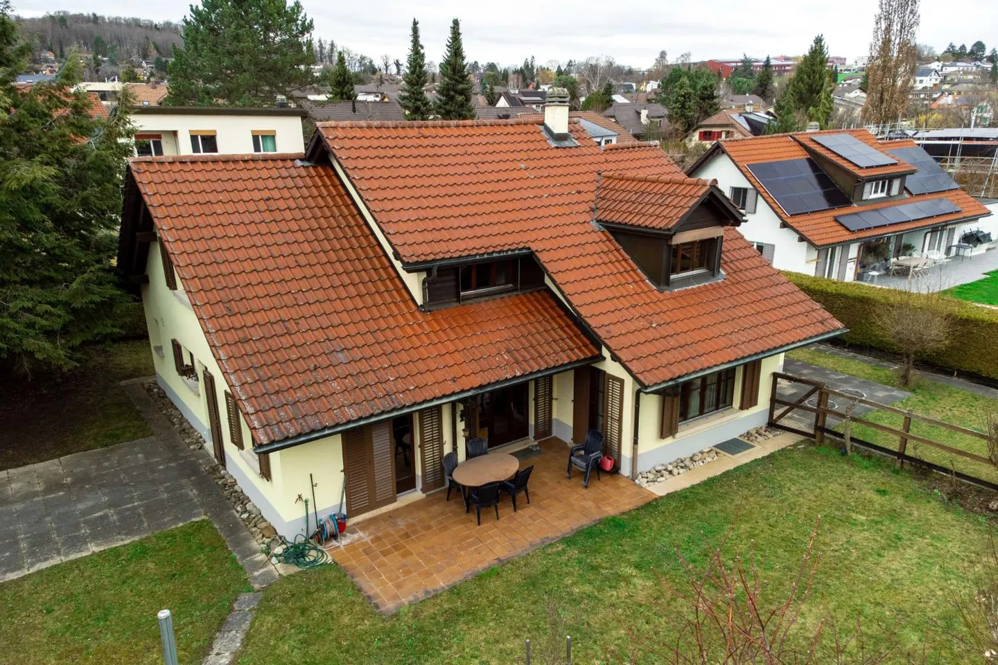 Villa 5 camere - Foto 2 di 8