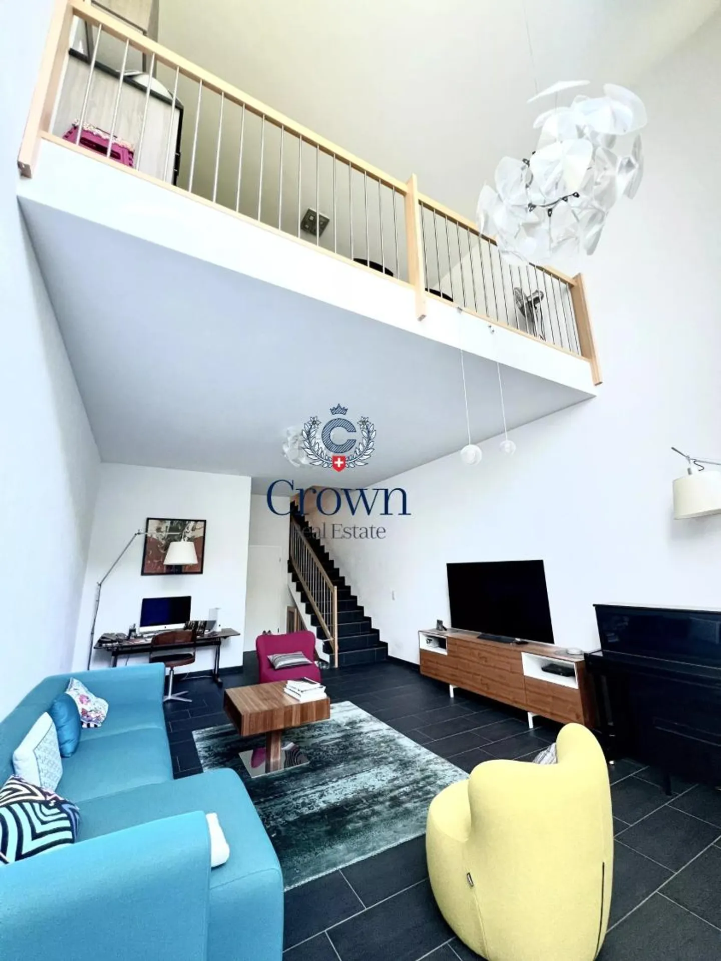 Charming Semi-Detached Villa - Photo 3 of 12