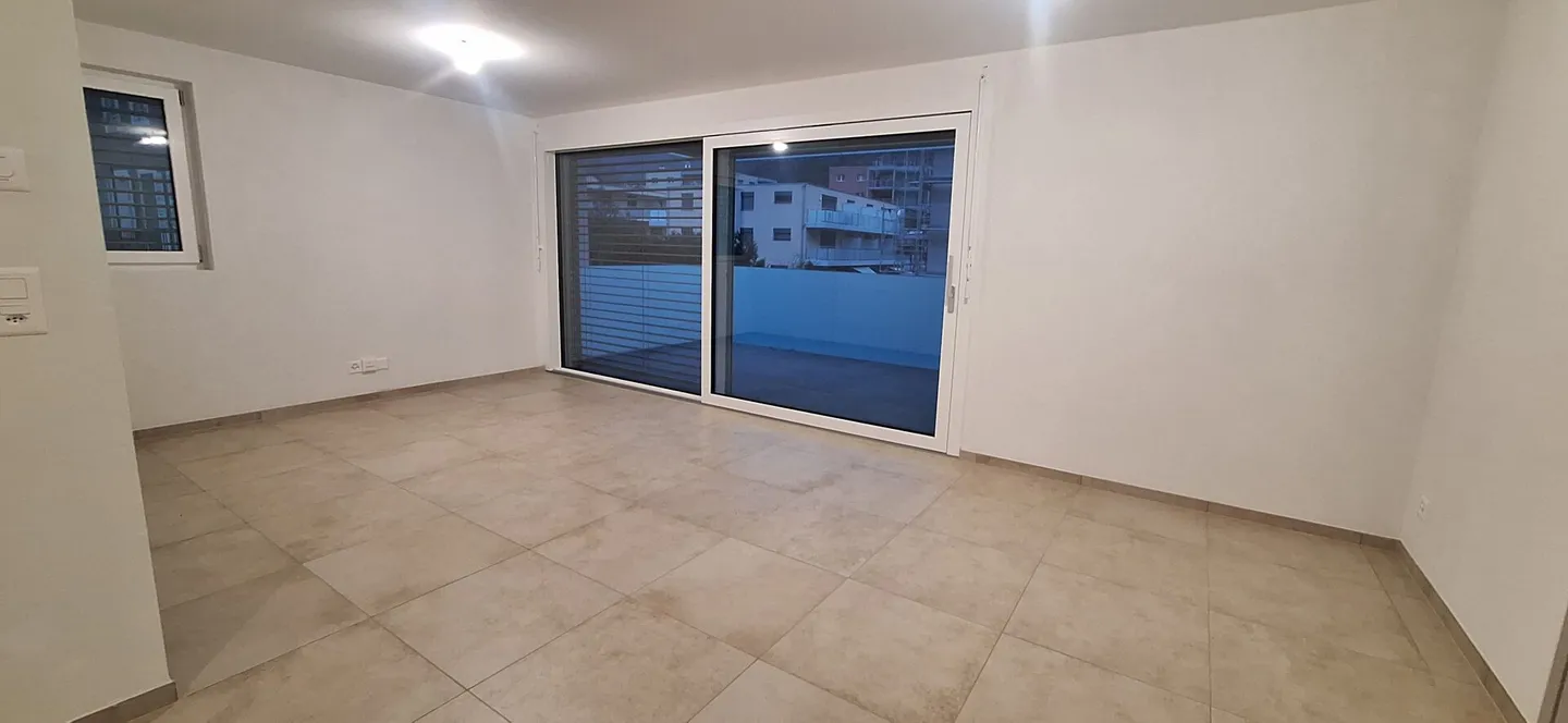 Zu vermieten: neue 3,5-Zimmer-Wohnung - Foto 3 von 8