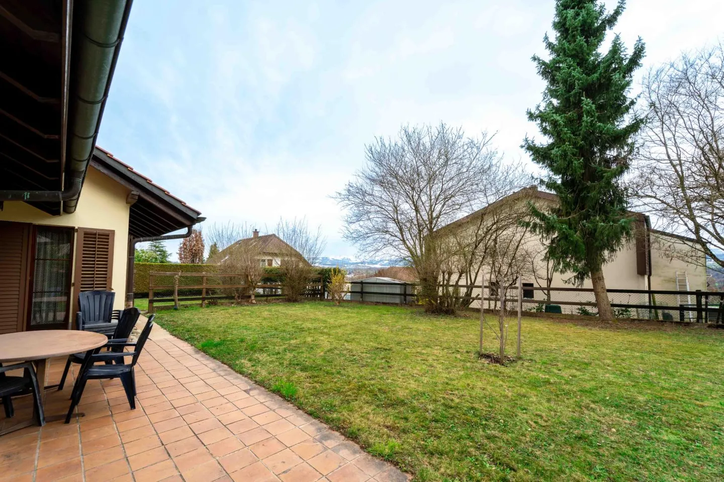 Villa 5 camere - Foto 4 di 8