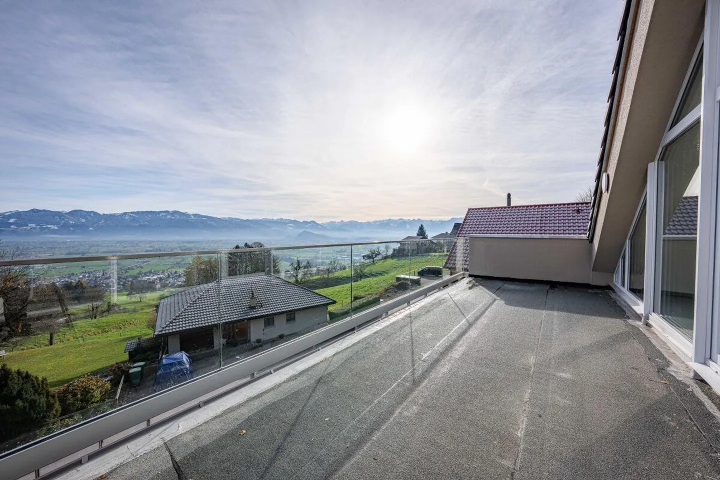 Nuovo attico 3.5 camere - Foto 2 di 9