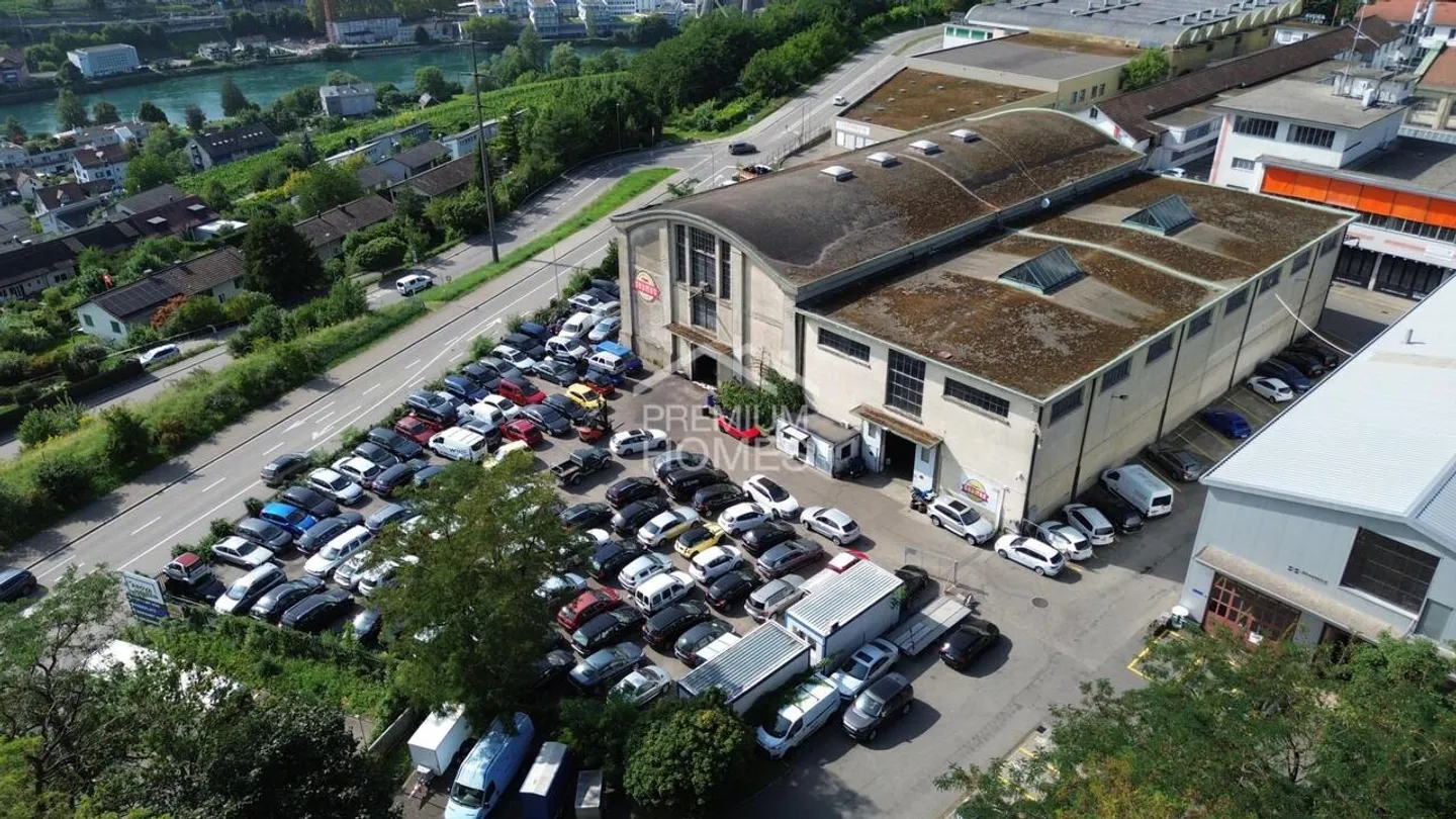 Business Power in Prime Location - Photo 1 of 6