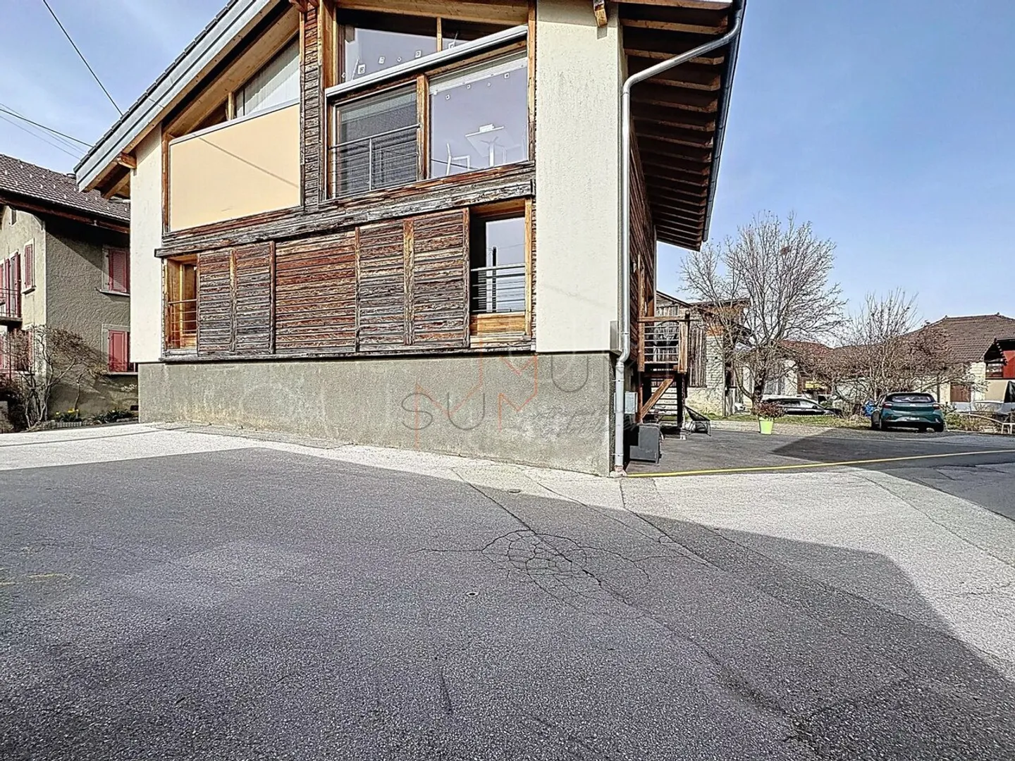 Sumptuous renovated barn with 2 apartments in Savièse - Photo 3 of 13