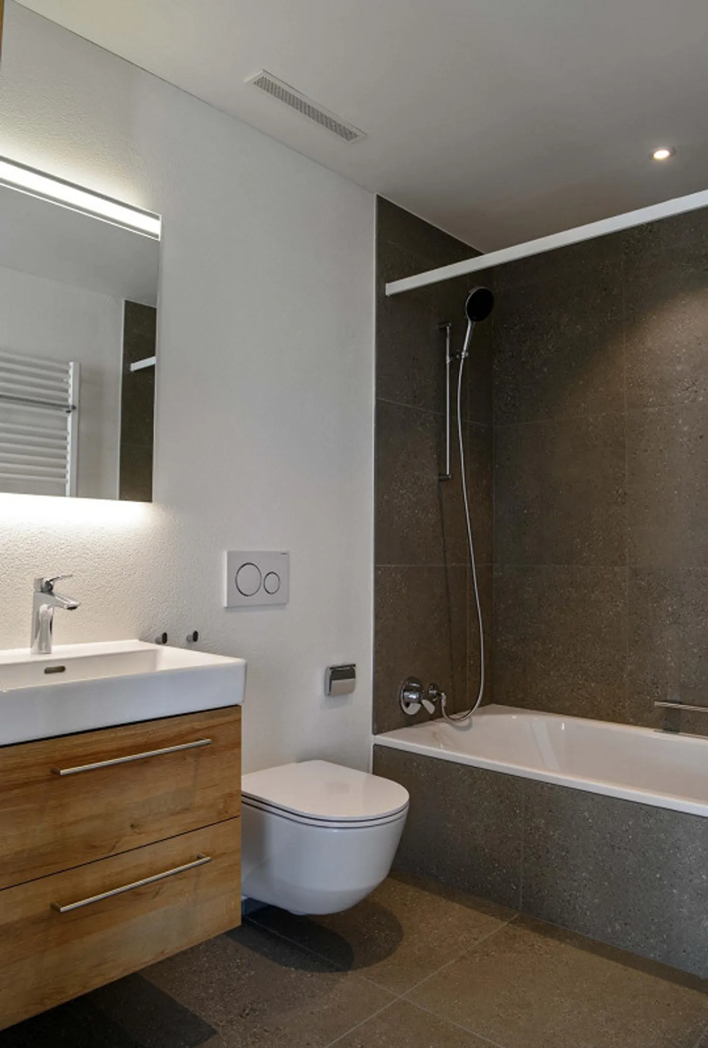 Moderne 3.5-Zimmer-Wohnung - Foto 2 von 6