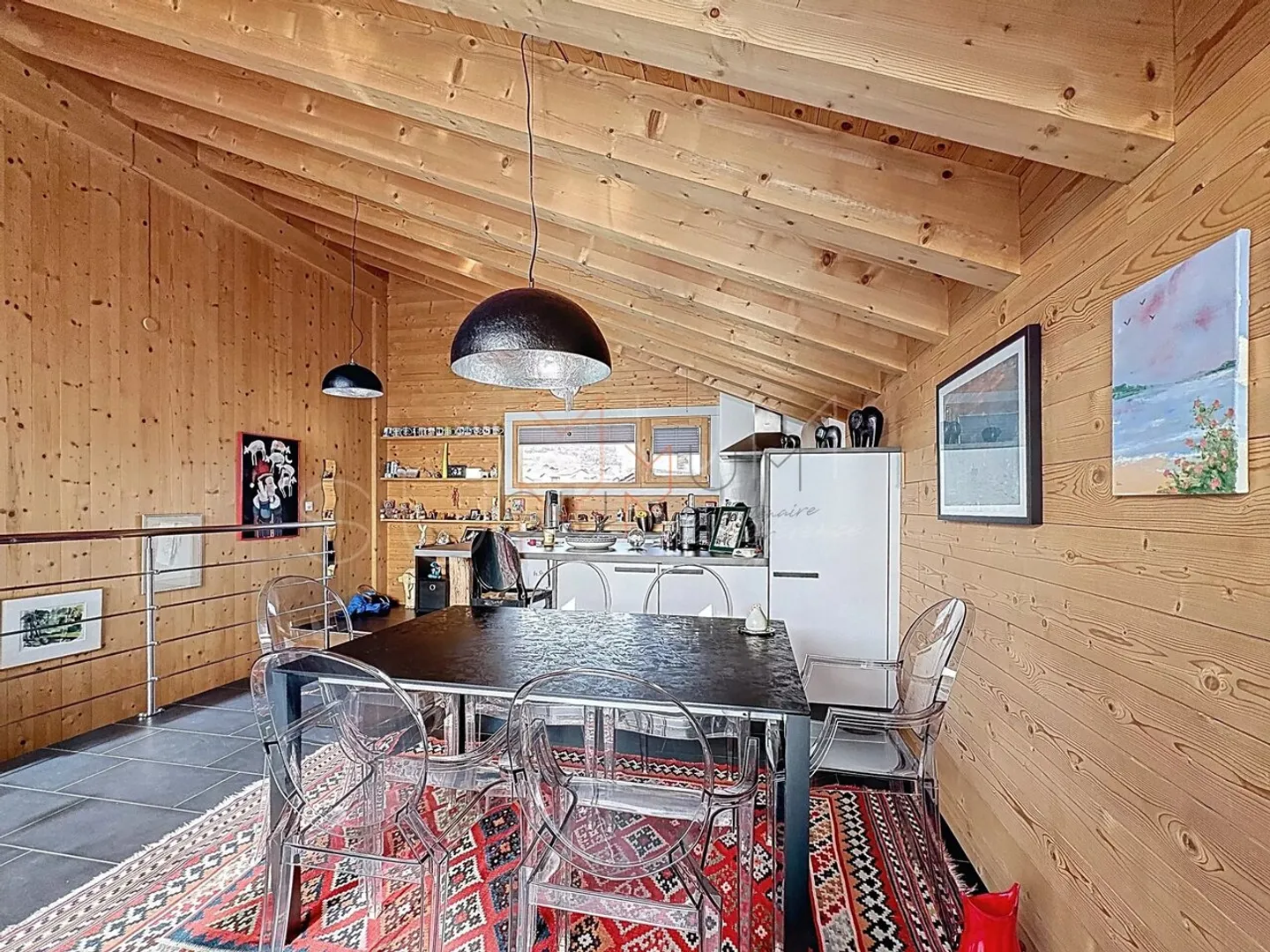 Sumptuous renovated barn with 2 apartments in Savièse - Photo 8 of 13