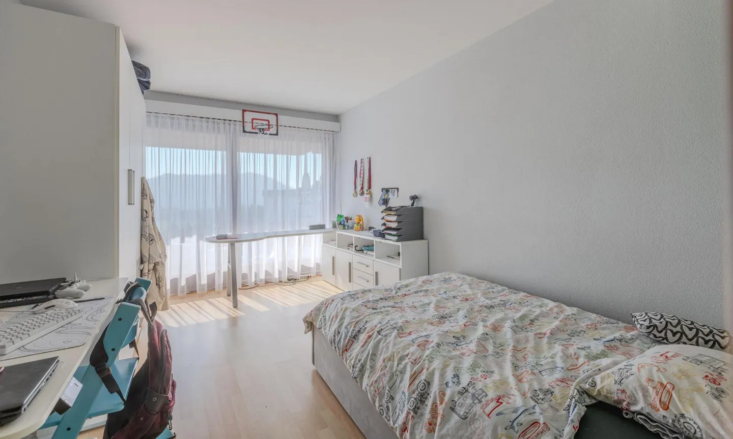 MAISON JUMELLE 5.5 PIÈCES AVEC VUE PARTIELLE SUR LE LAC À AGNO - Photo 8 sur 9