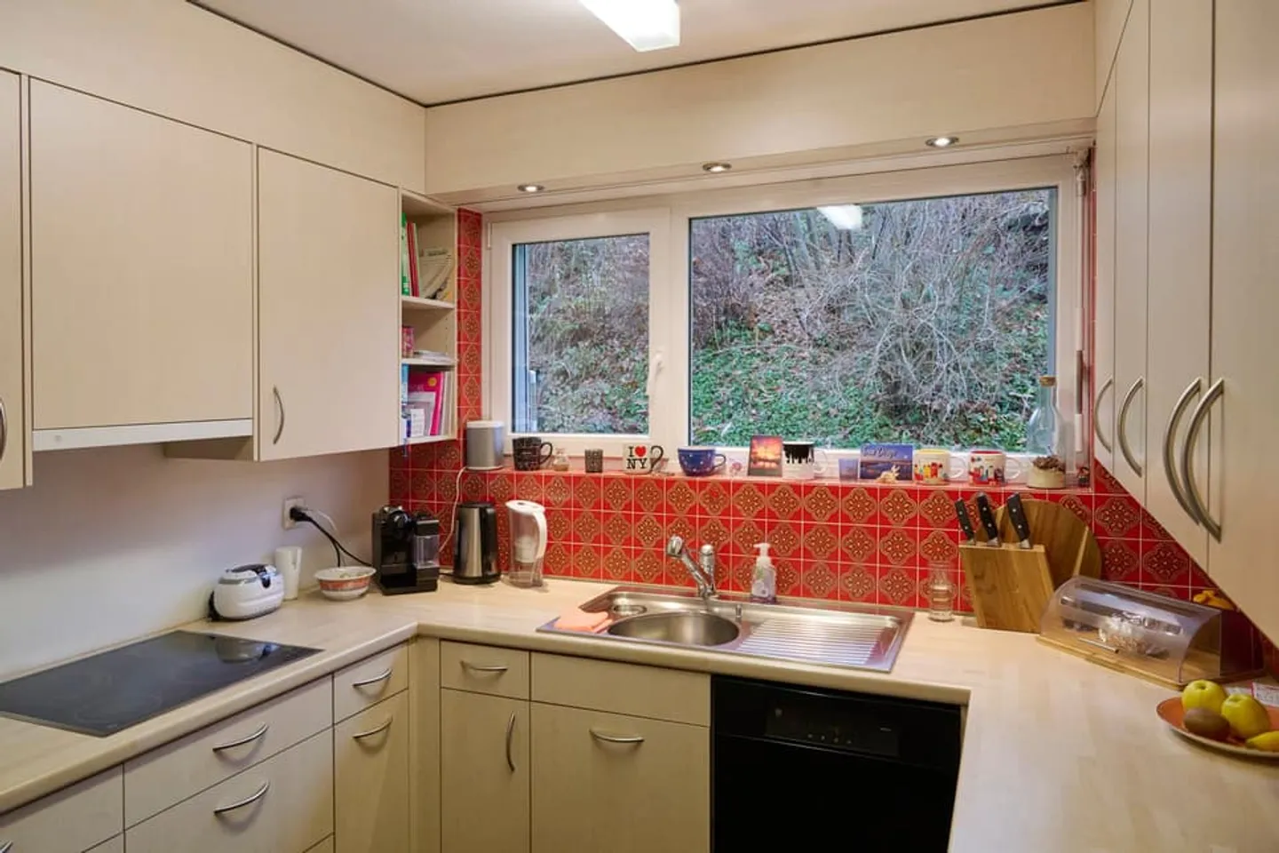 Charming 7.5-room single-family house in Ueberstorf for families or shared living - Photo 2 of 13