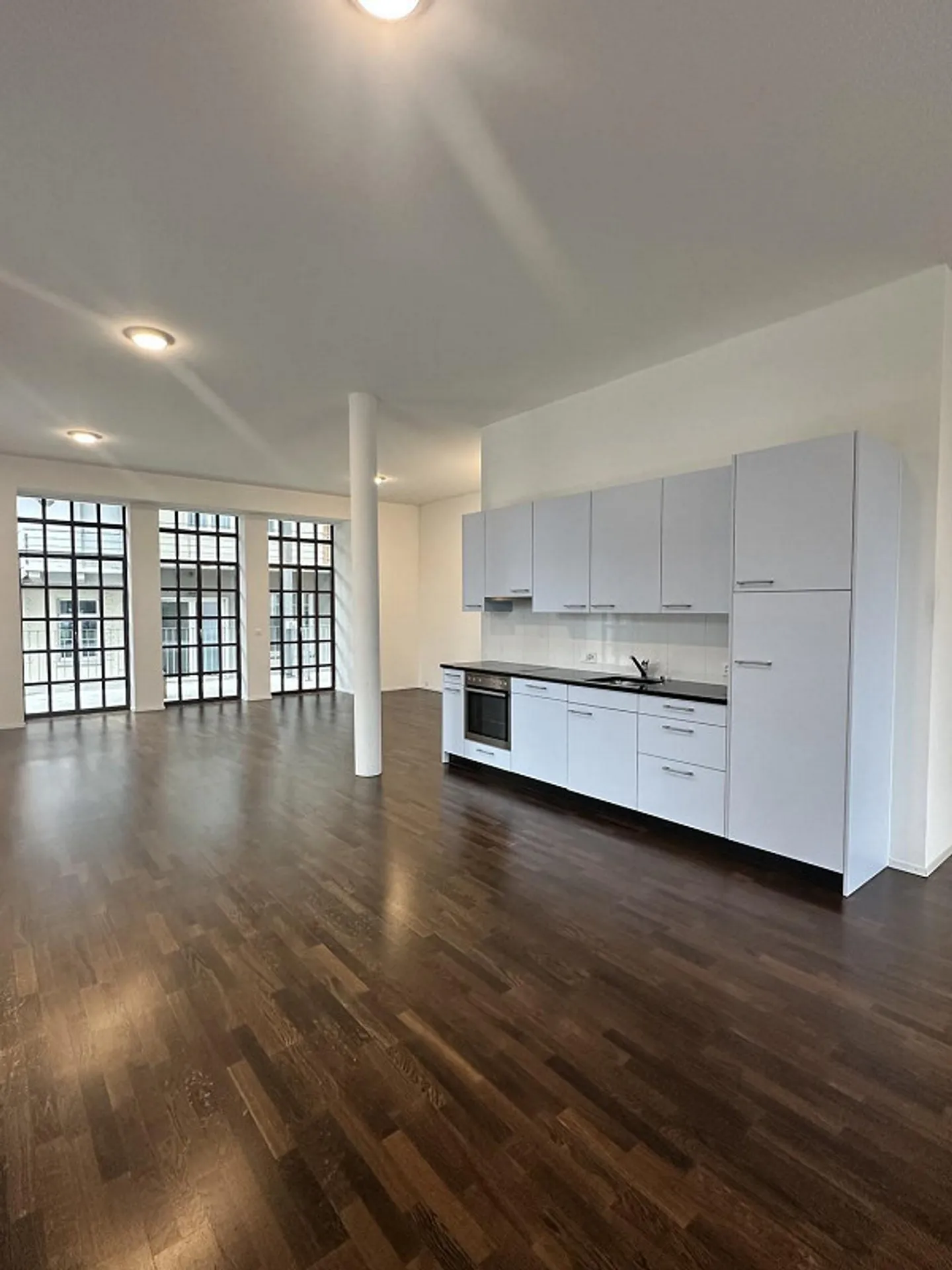 Aussergewöhnliche und grosszügige 1.5-Zimmerwohnung mieten - Foto 4 von 8