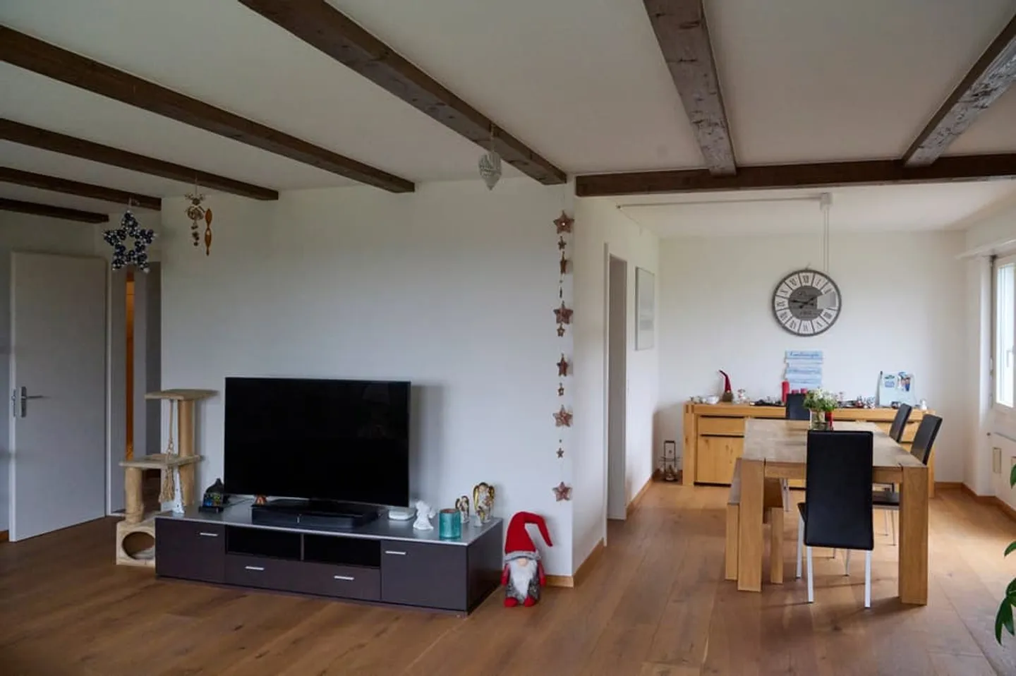 Charming 7.5-room single-family house in Ueberstorf for families or shared living - Photo 3 of 13