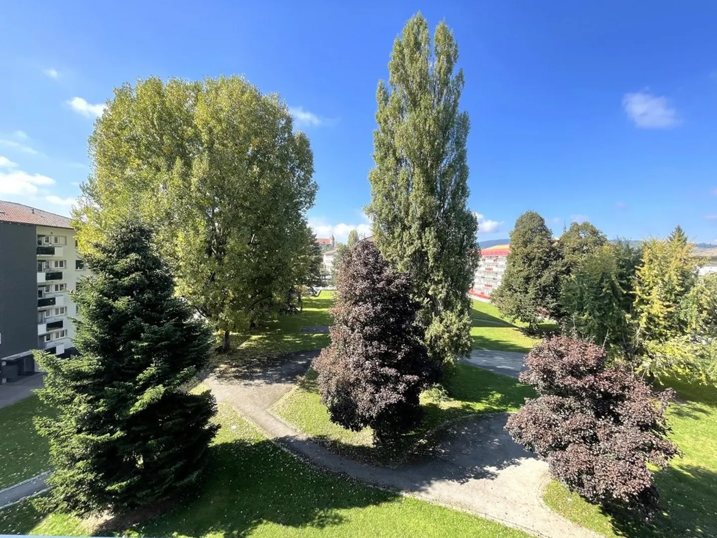 3.5-room apartment at CHF 1,400.-/month including charges - Photo 2 of 7