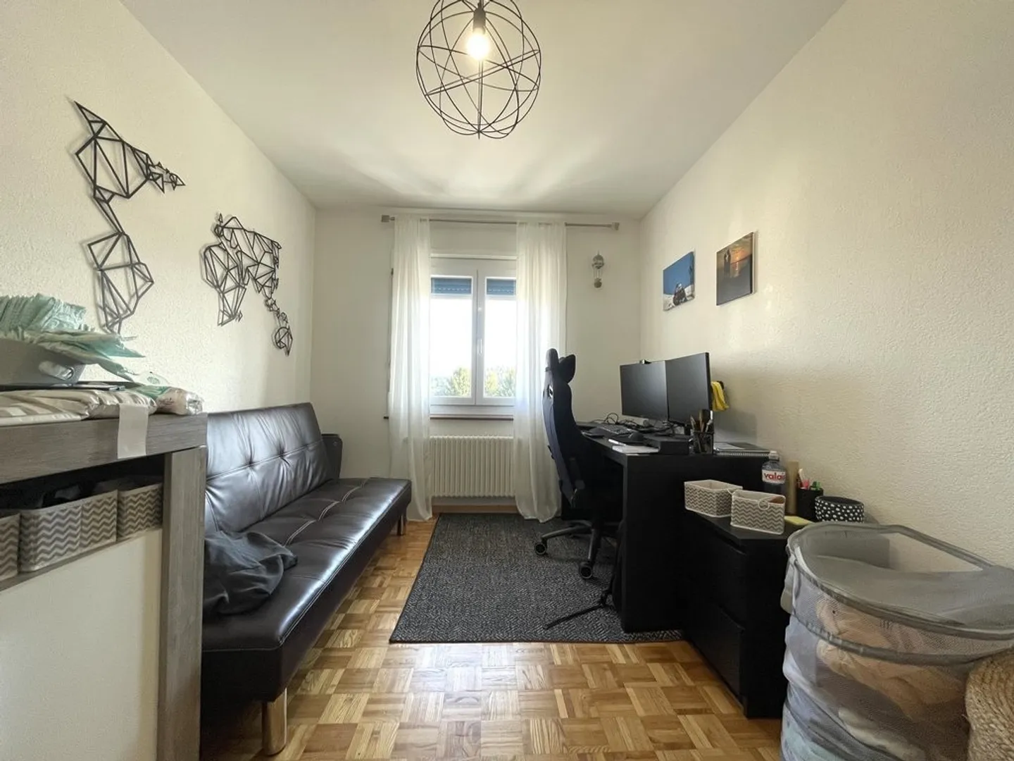 3.5-room apartment at CHF 1,400.-/month including charges - Photo 5 of 7