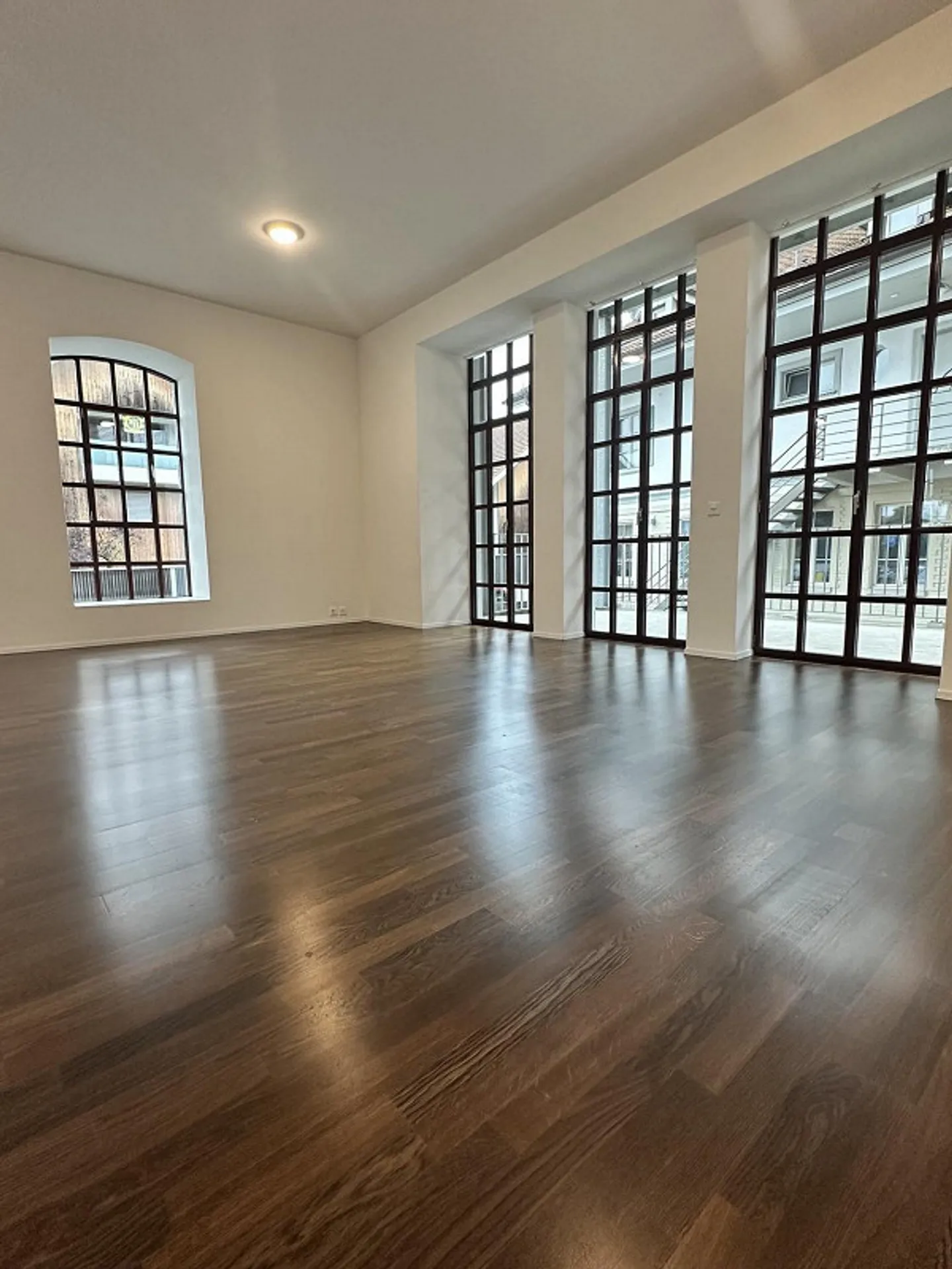 Aussergewöhnliche und grosszügige 1.5-Zimmerwohnung mieten - Foto 5 von 8