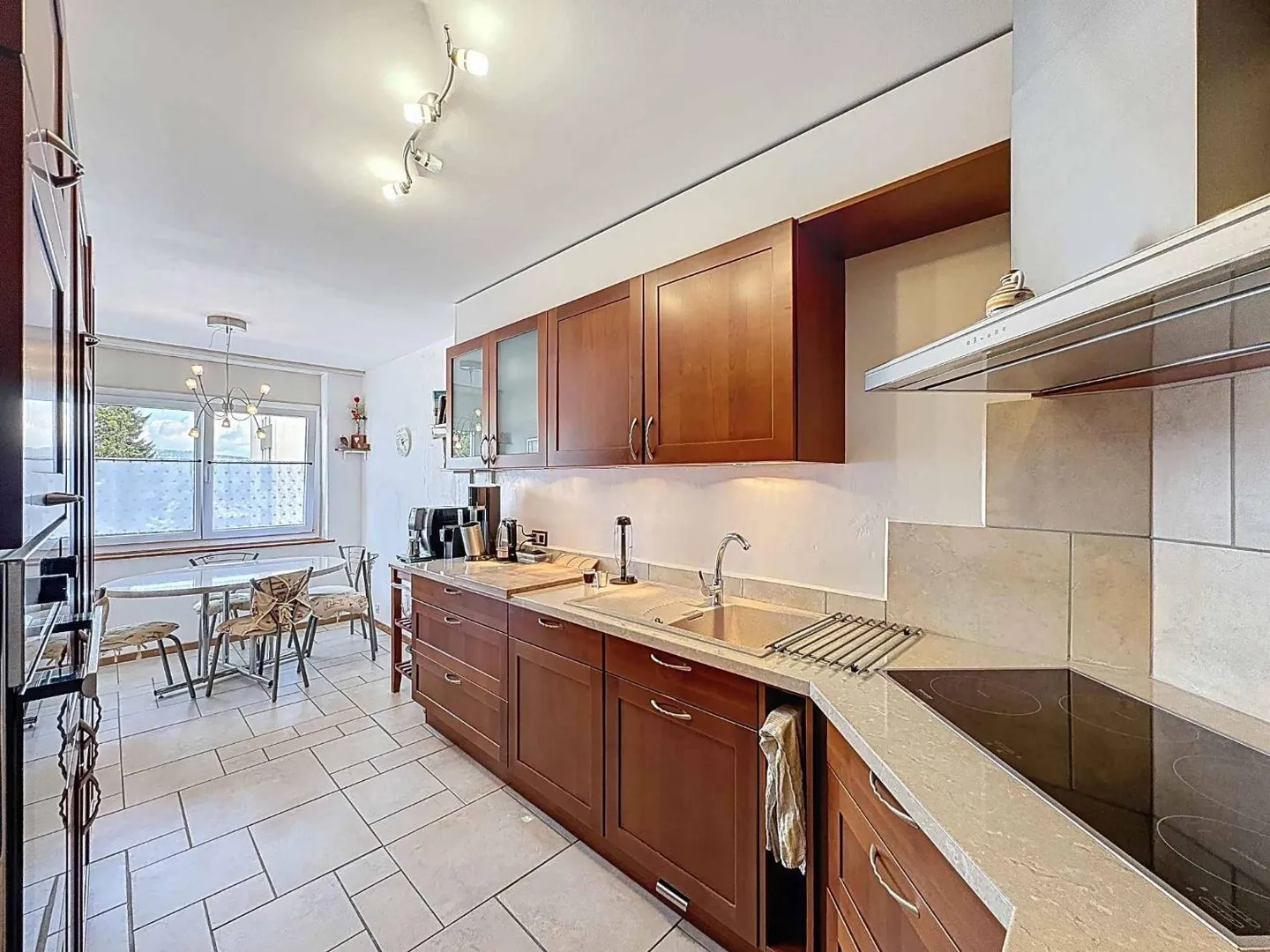 Bel Appartement 4.5 pièces - Photo 2 sur 7