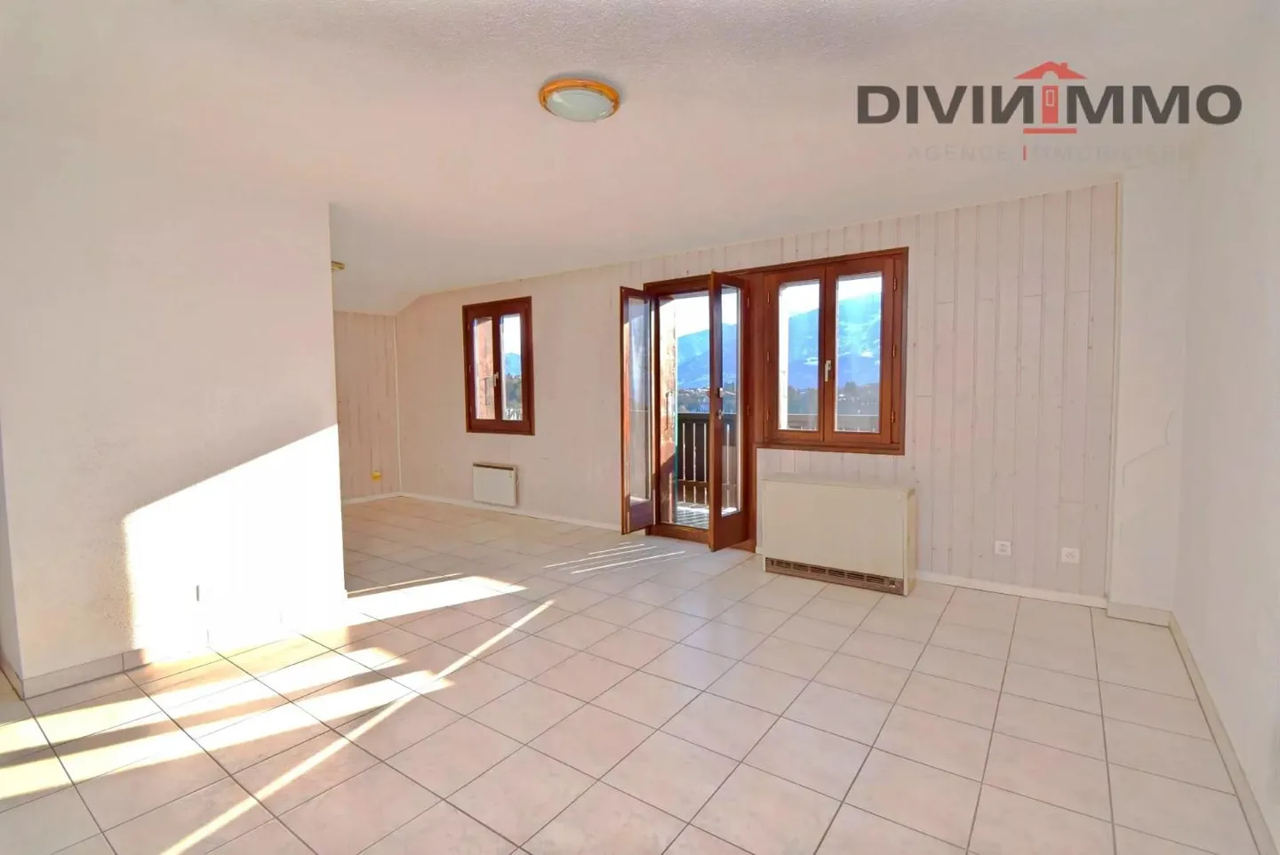 Penthouse-Wohnung mit Garage - Foto 1 von 13