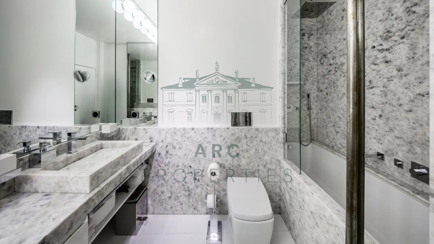 Charming Apartment in Geneva - Photo 9 of 10