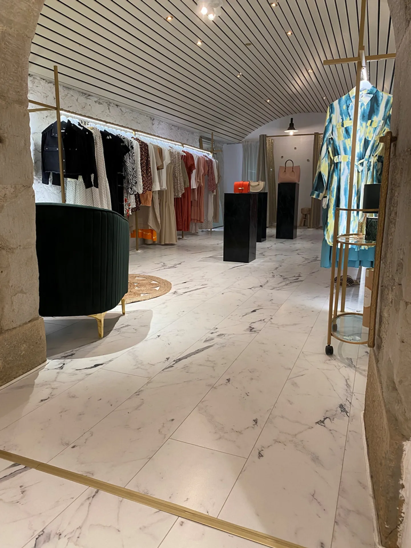 Commercial space for rent in the heart of Morges - Photo 2 of 10