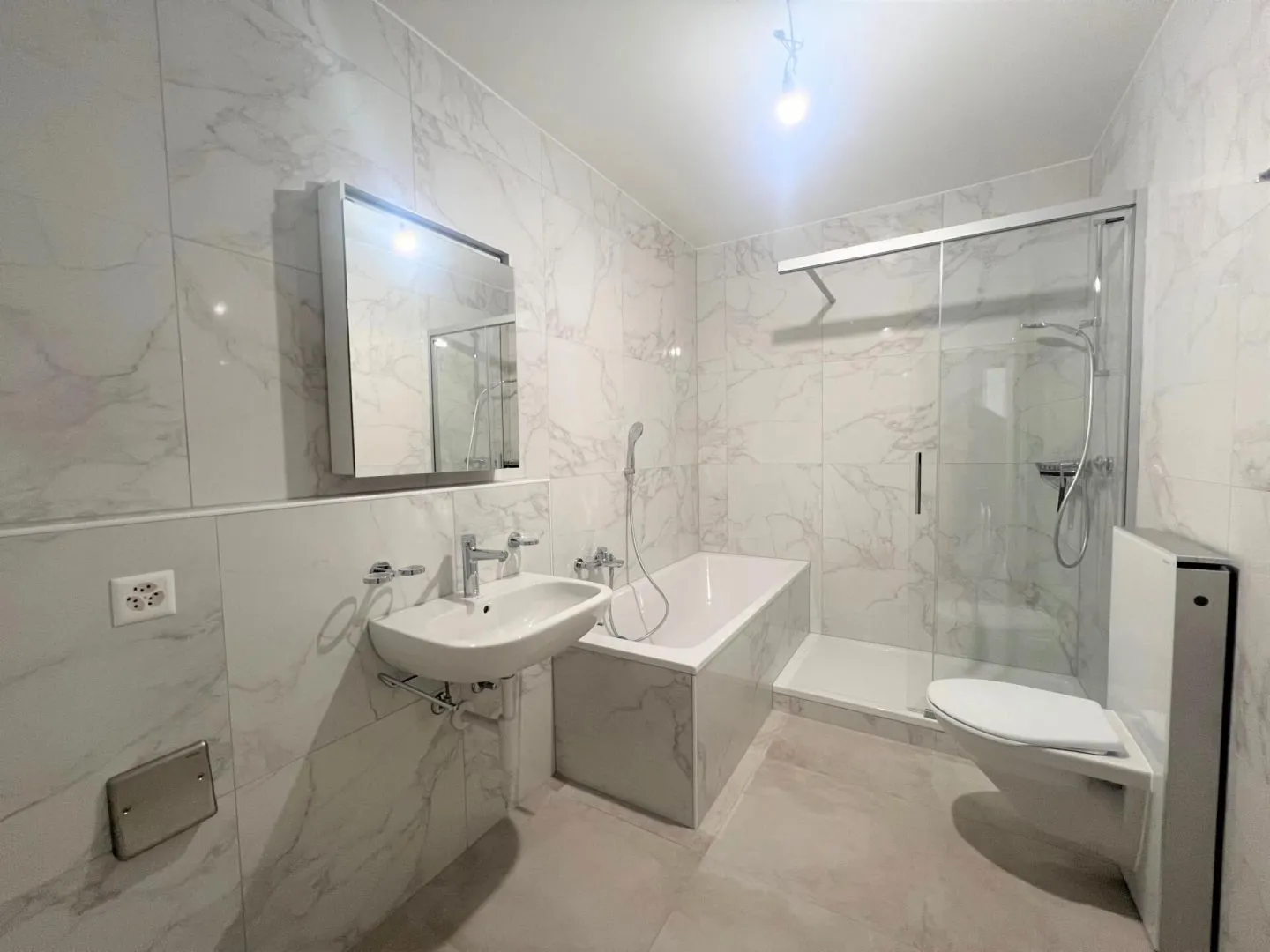 Appartamento 5 locali a Locle - Foto 4 di 12