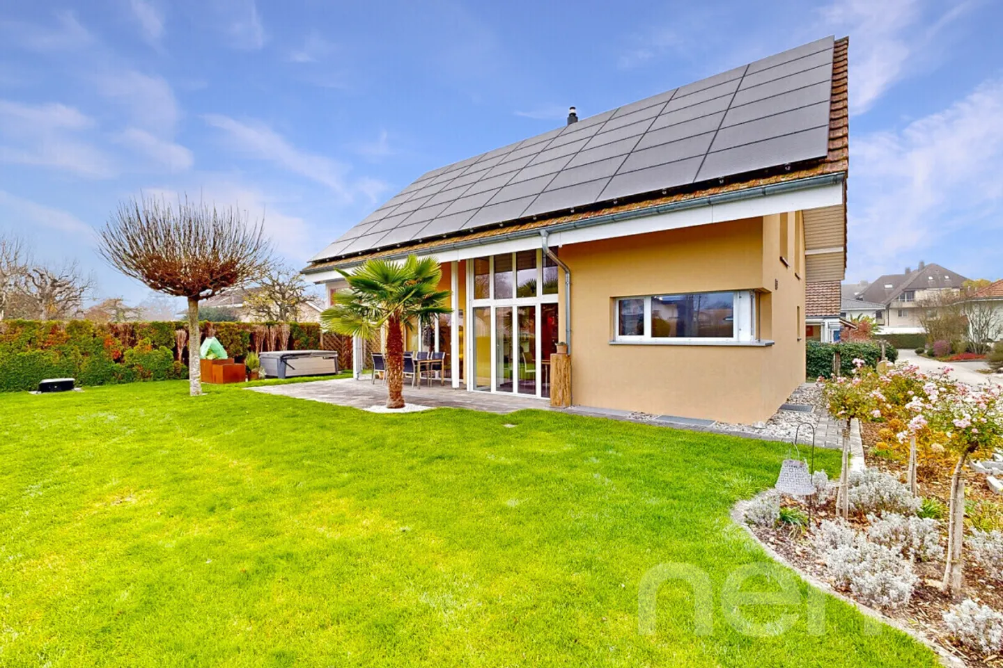 Family-friendly living with modern comfort - Photo 2 of 12