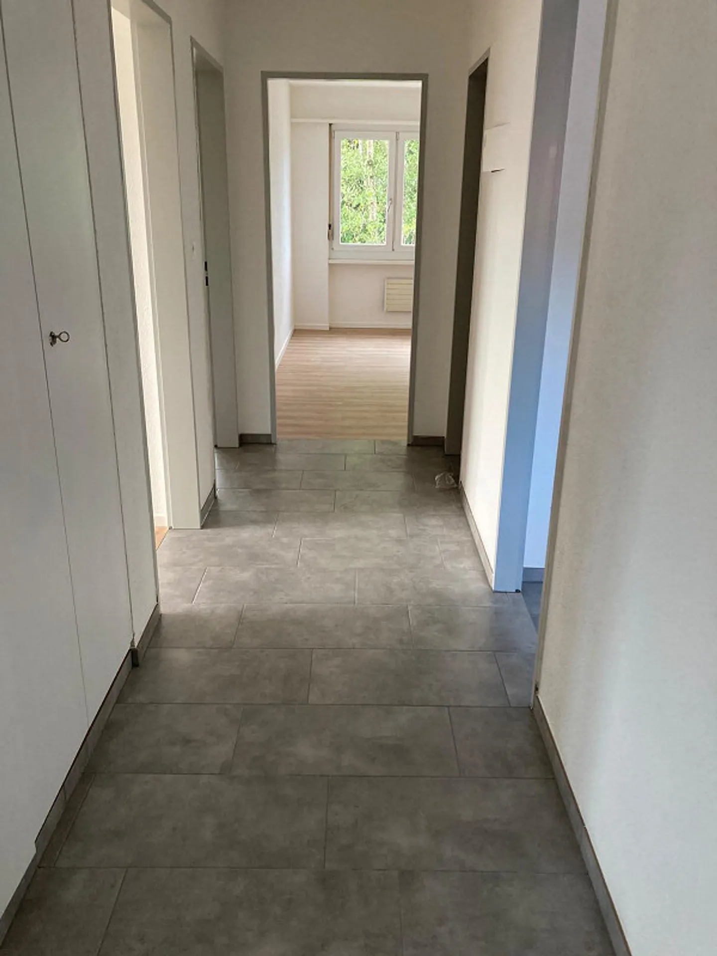 Appartement 4.5 entièrement rénové - Photo 6 sur 6