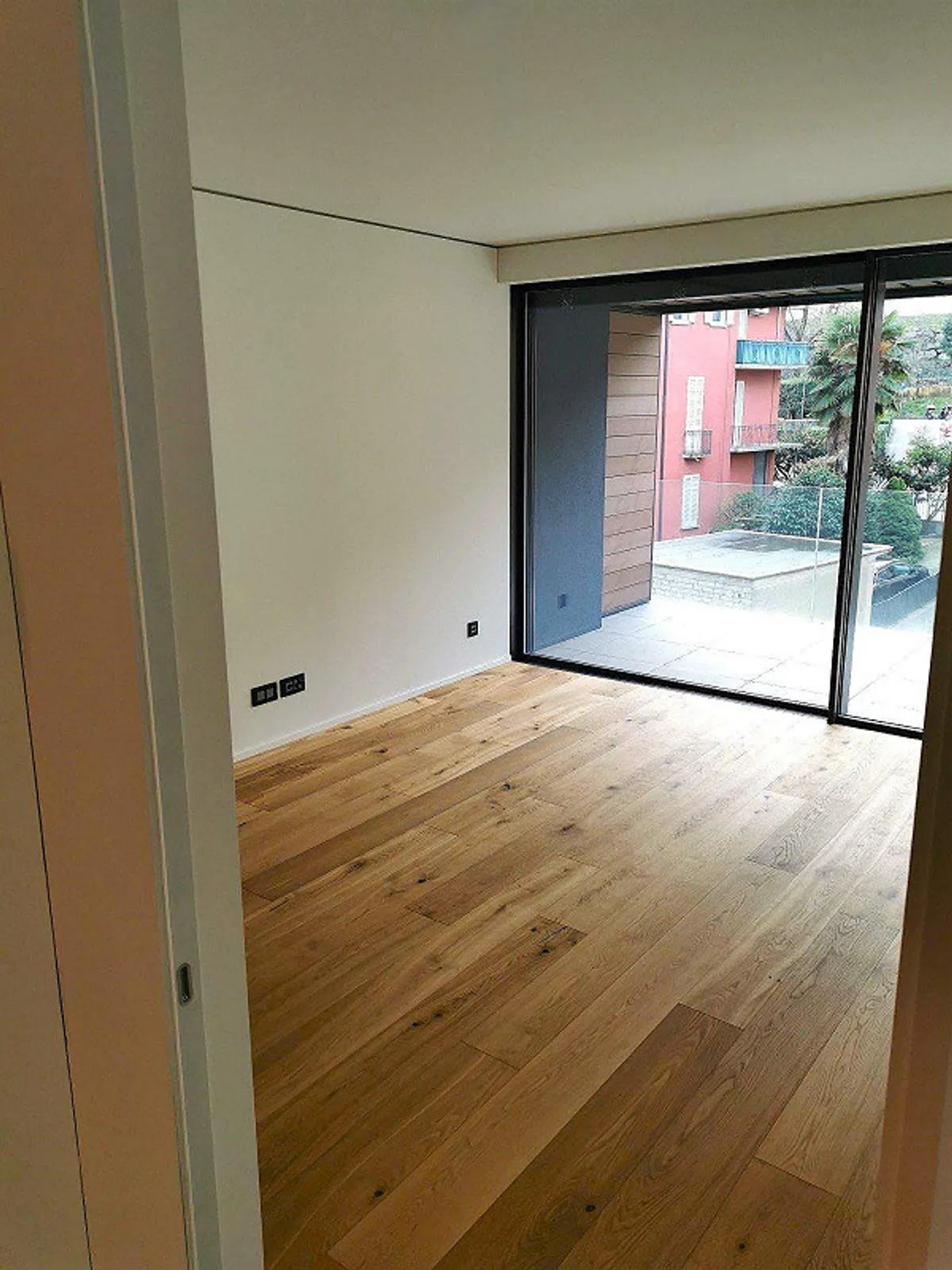 Elegante 4,5-Zimmer-Wohnung in Paradiso - Foto 6 von 8