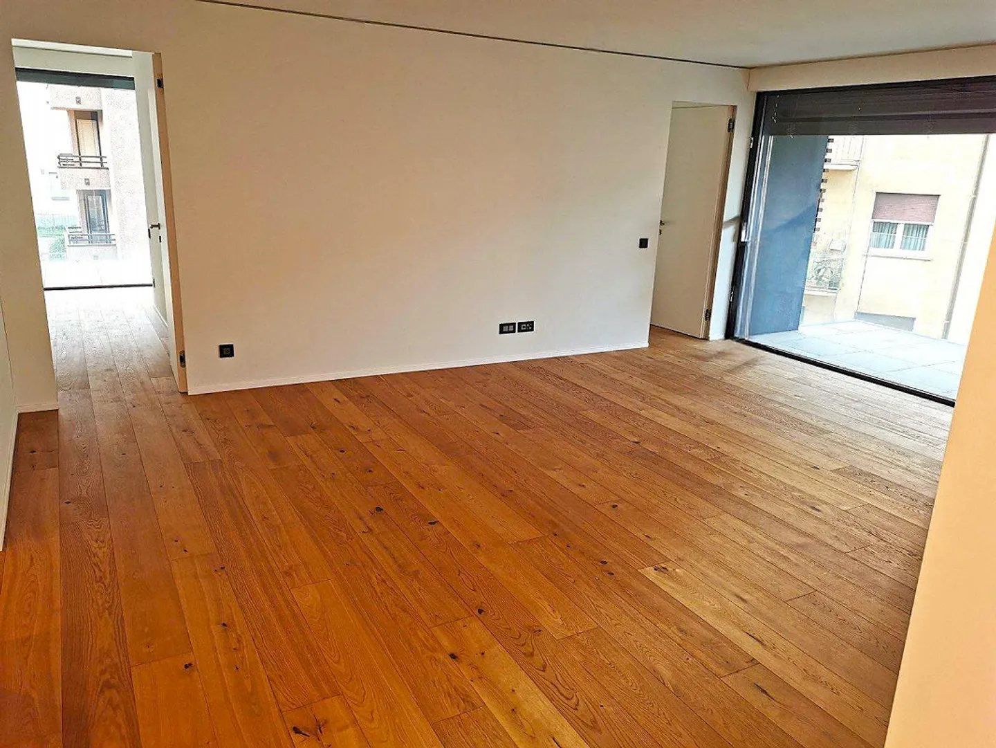 Elegante 4,5-Zimmer-Wohnung in Paradiso - Foto 8 von 8