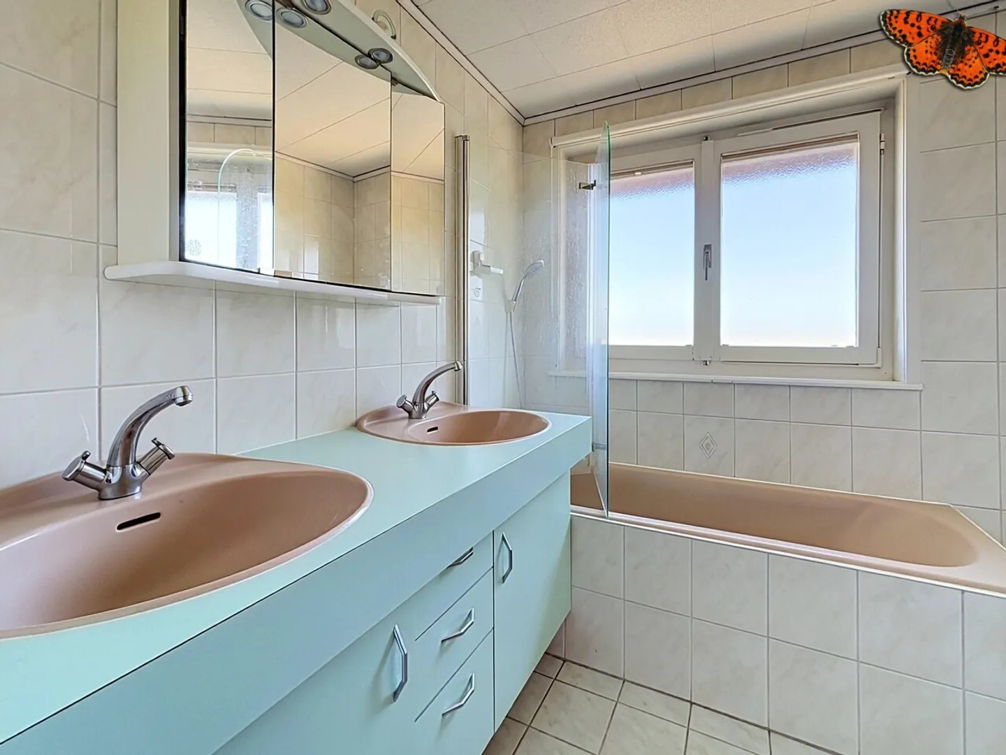 Einfamilienhaus mit Garten und großem Potenzial in Payerne - Foto 9 von 13