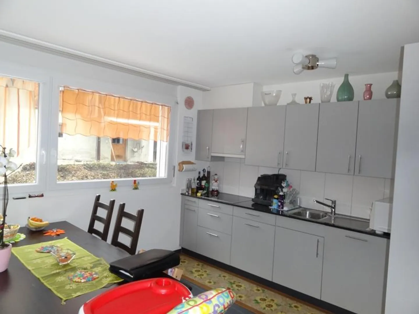 Appartamento moderno e luminoso di 4,5 stanze - Foto 3 di 8