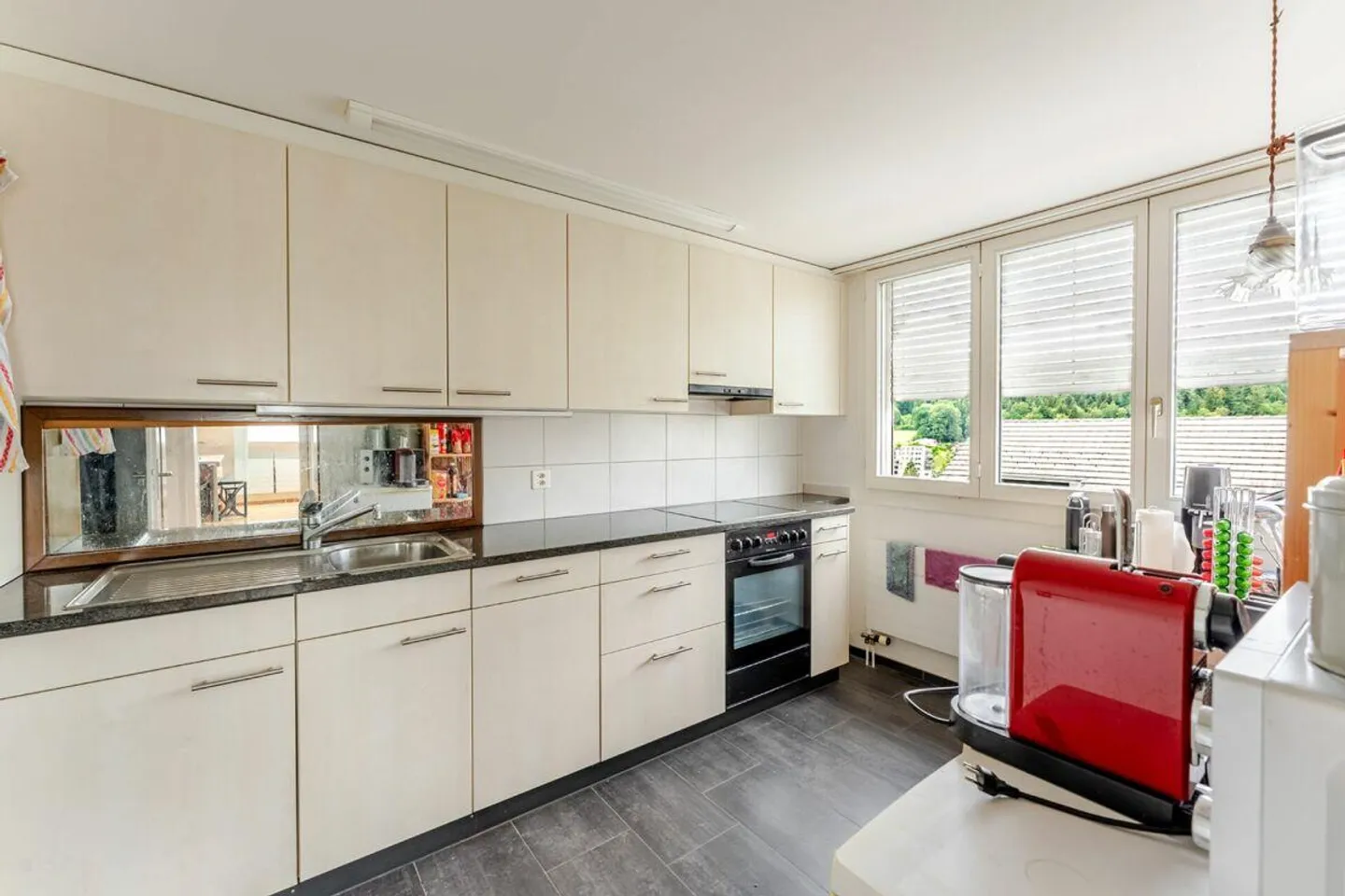 Casa unifamiliare di 6 stanze con appartamento - Foto 11 di 13