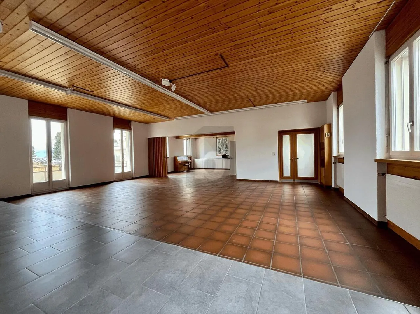 IDEALE PER YOGA, DANZA, ECC. - Foto 2 di 5