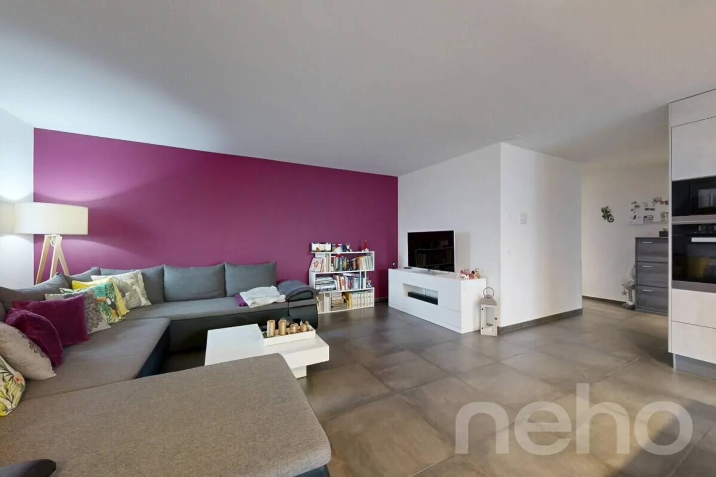 Bel appartement 4.5p avec grand jardin situé dans un immeuble récent - Photo 3 sur 12