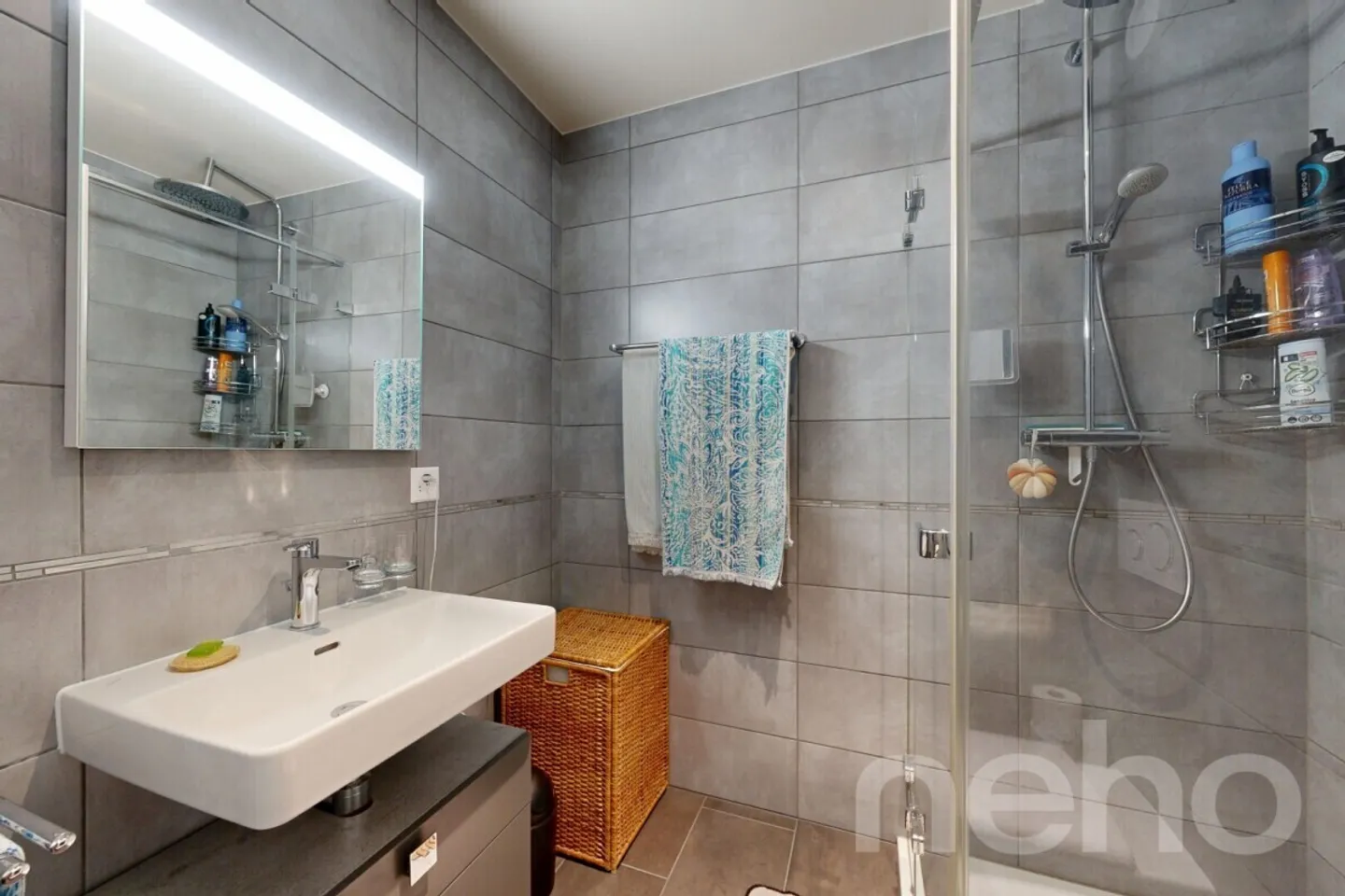 Bel appartement 4.5p avec grand jardin situé dans un immeuble récent - Photo 8 sur 12