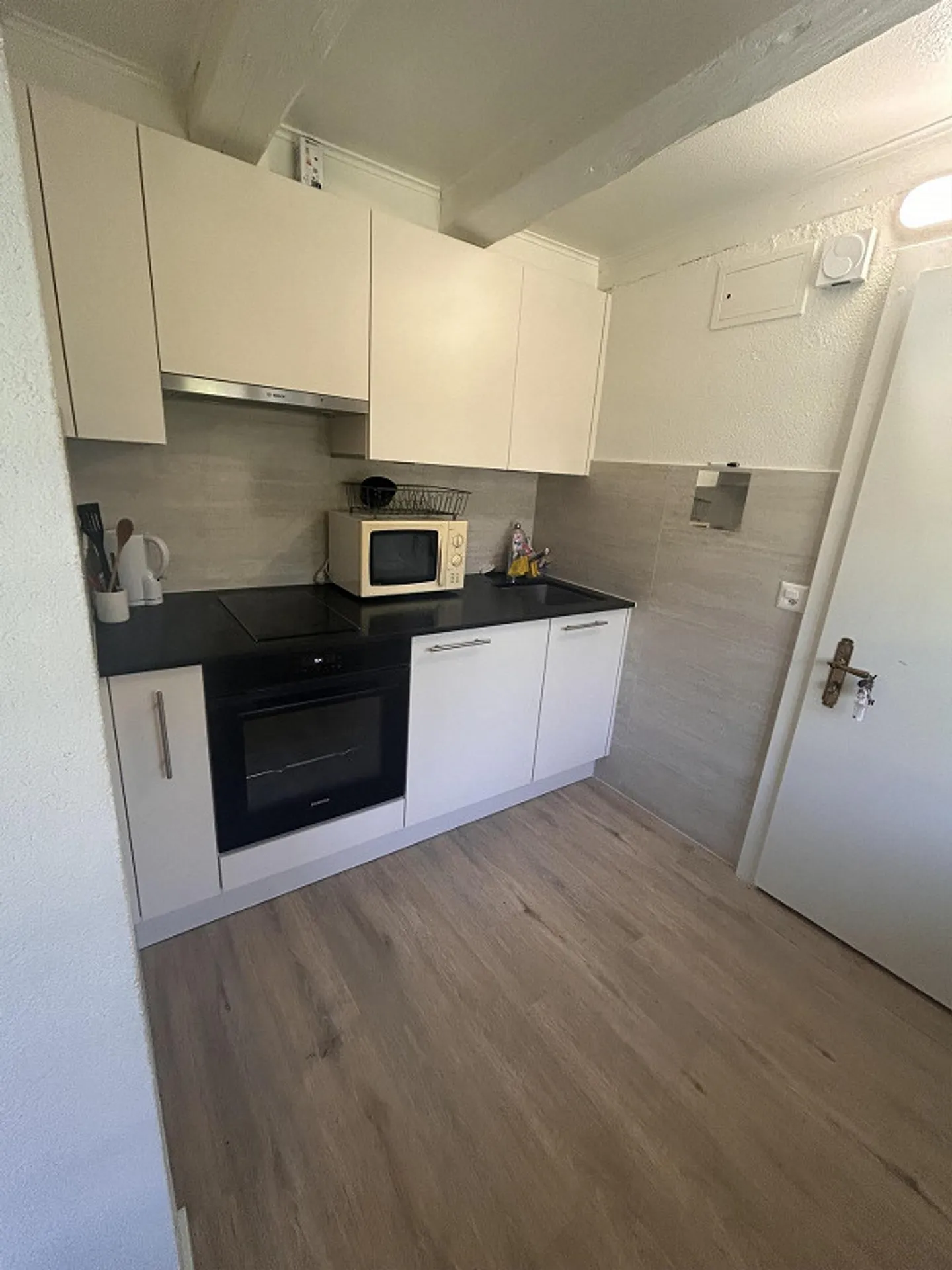 Apartment for rent - Photo 2 of 5
