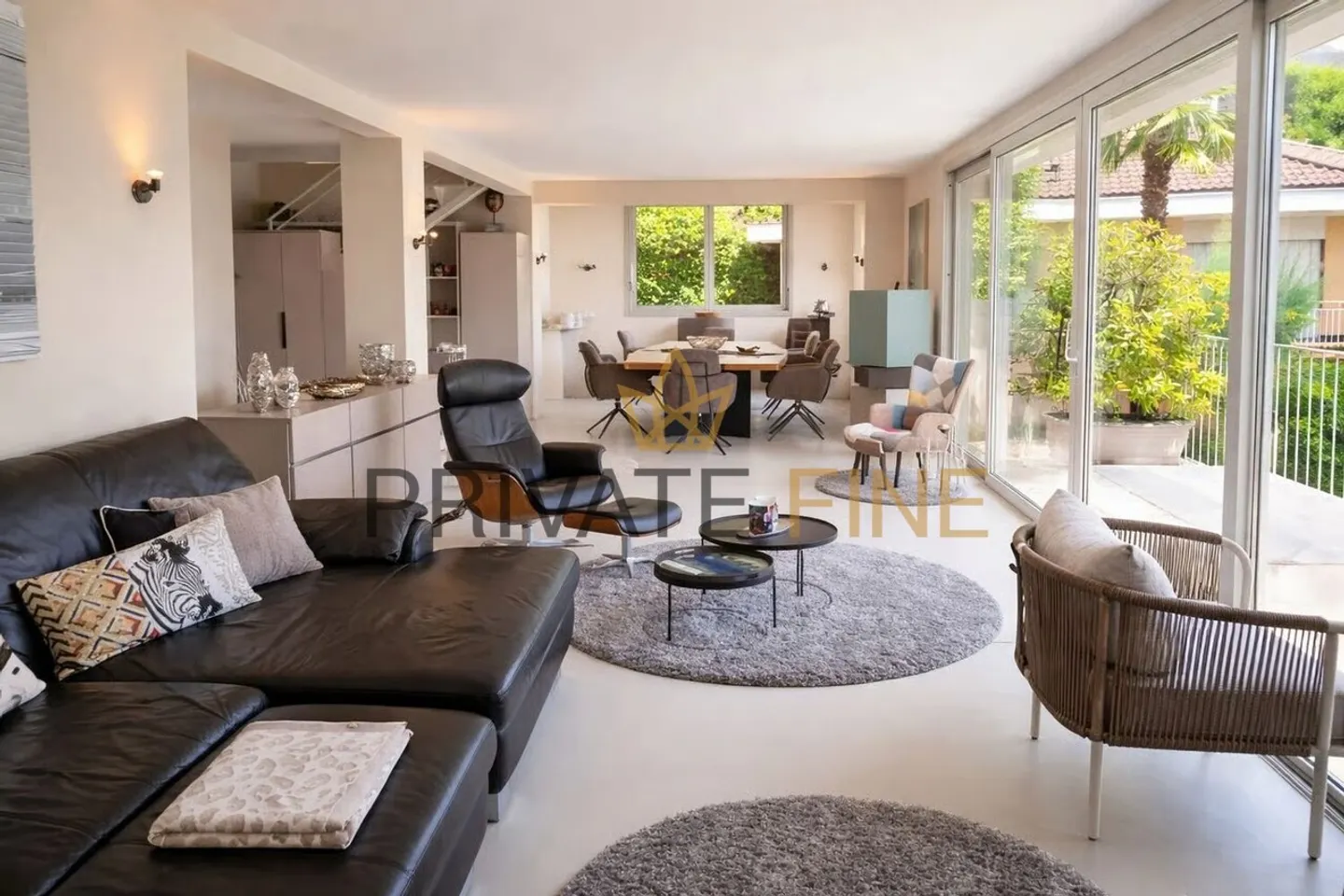 Stunning Villa with Lake View - Photo 1 of 14