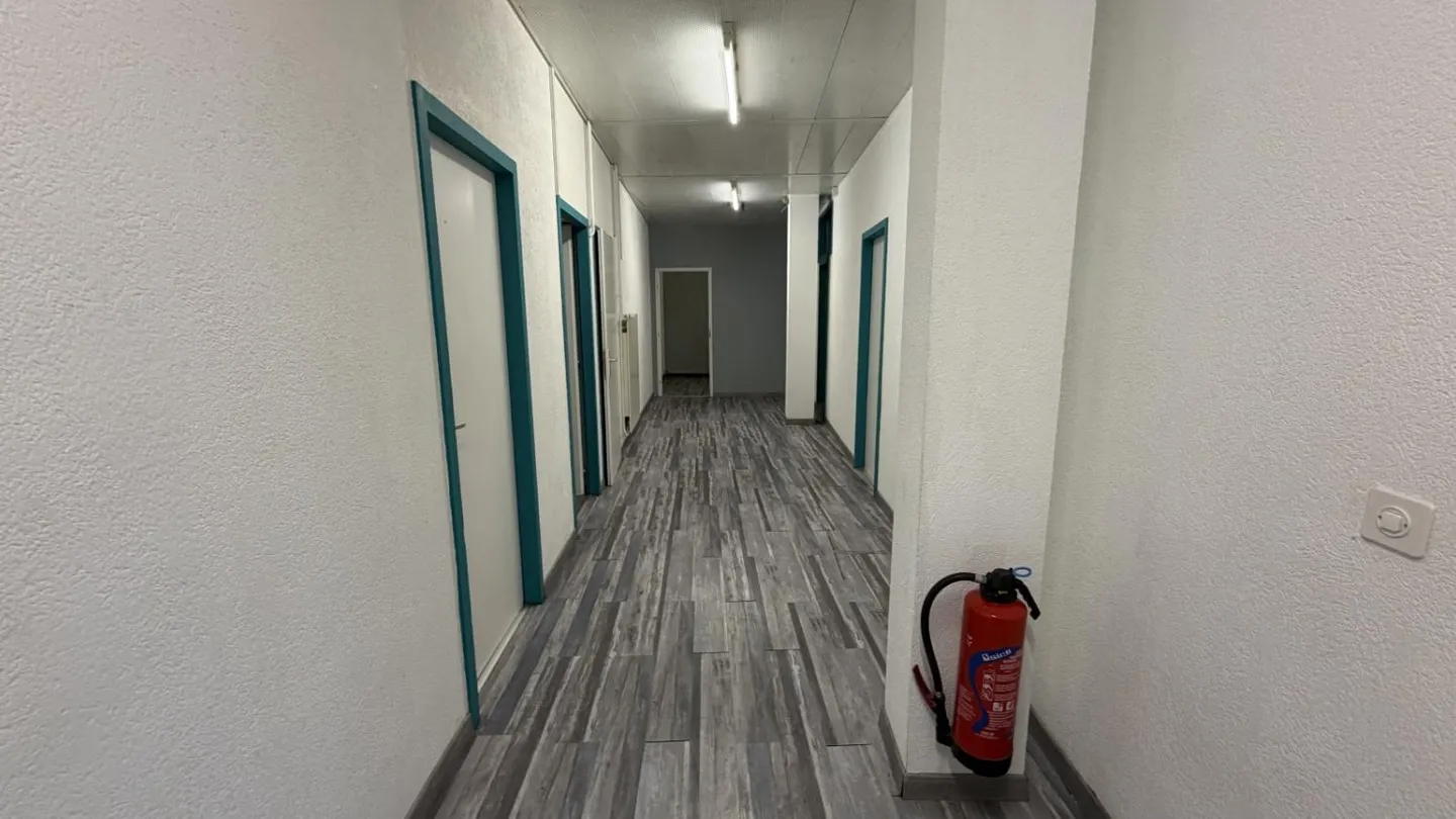 Bureau Modulaire Proche Gare - Photo 2 sur 10